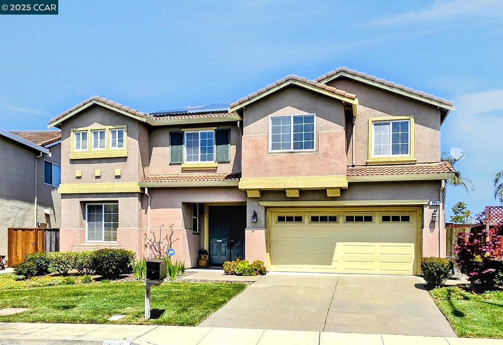 Detail Gallery Image 1 of 1 For 881 Meadow View Dr, Richmond,  CA 94806 - 6 Beds | 3 Baths