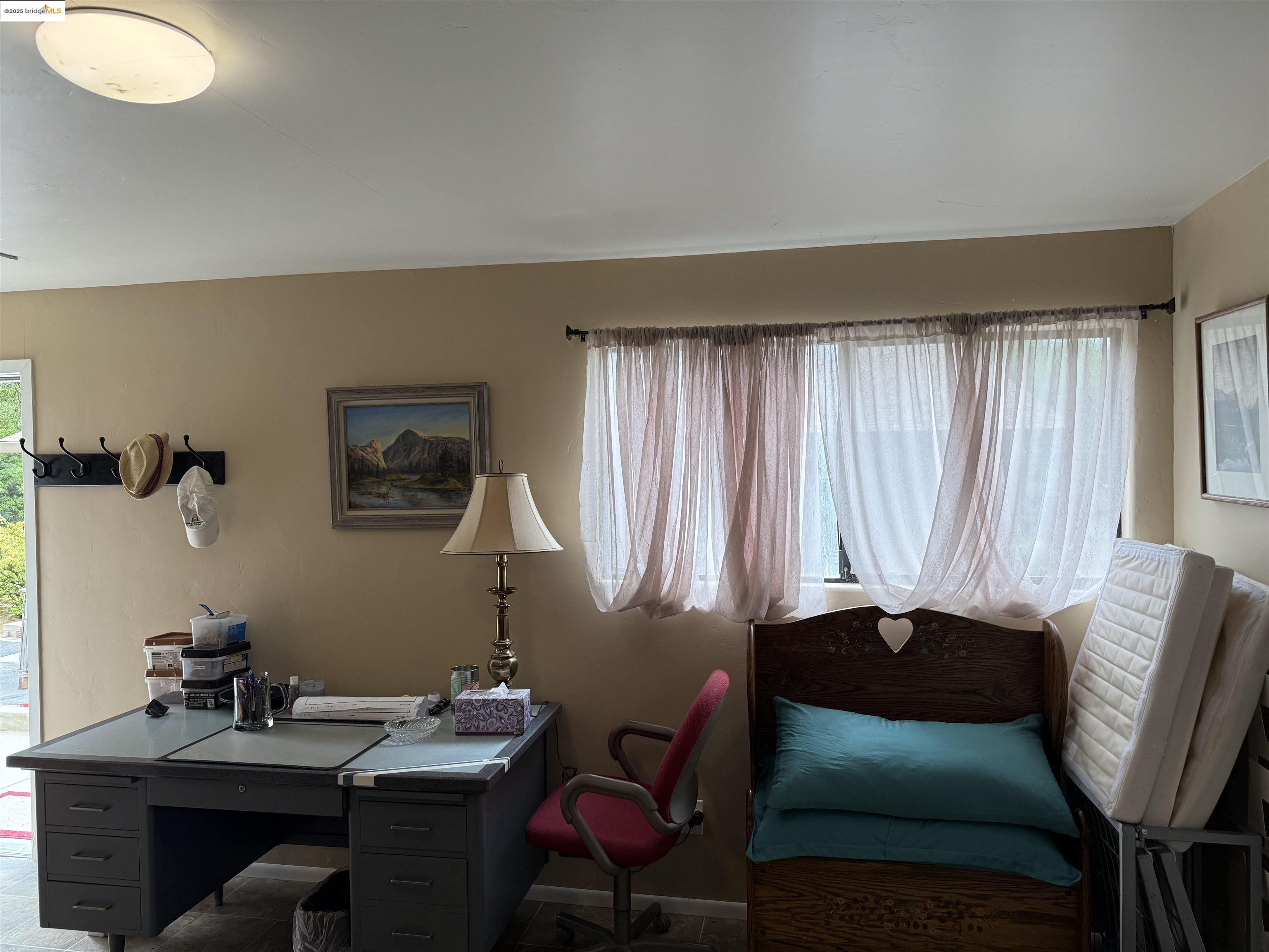 Detail Gallery Image 3 of 28 For 20767 Ferretti, Groveland,  CA 95321 - 2 Beds | 1 Baths