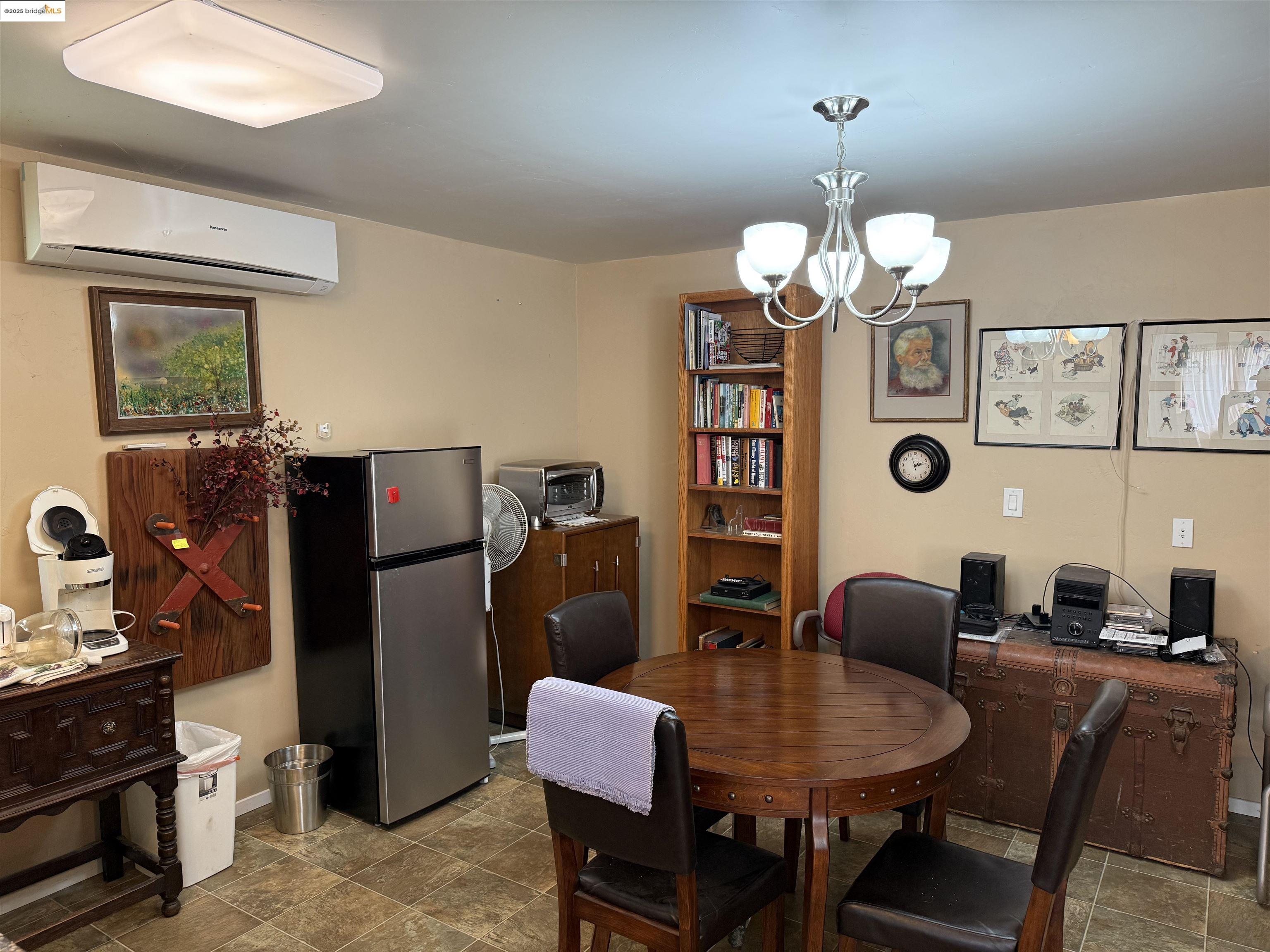 Detail Gallery Image 5 of 28 For 20767 Ferretti, Groveland,  CA 95321 - 2 Beds | 1 Baths