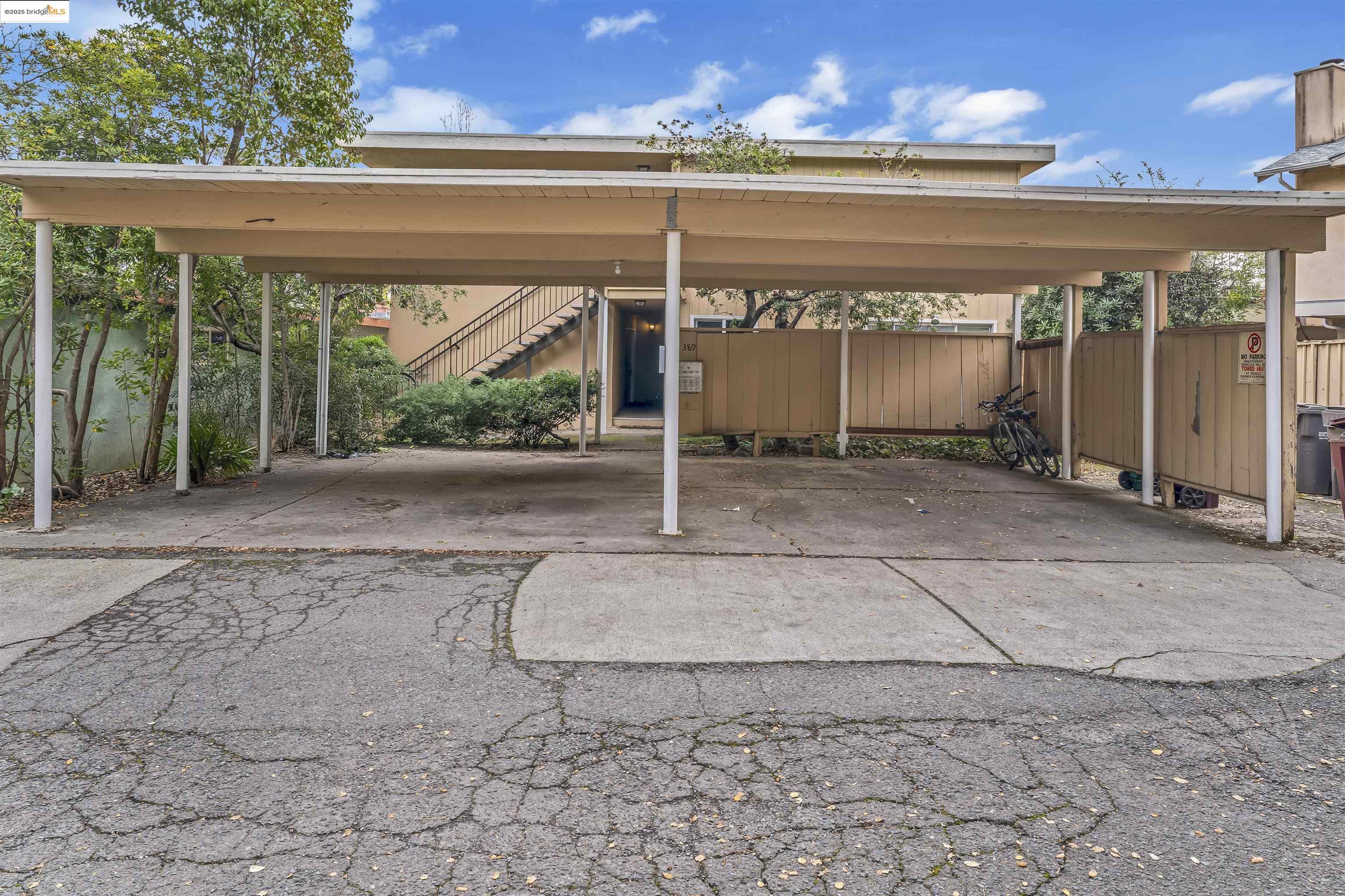 Detail Gallery Image 14 of 14 For 389 Somerset Rd, Piedmont,  CA 94611 - – Beds | – Baths