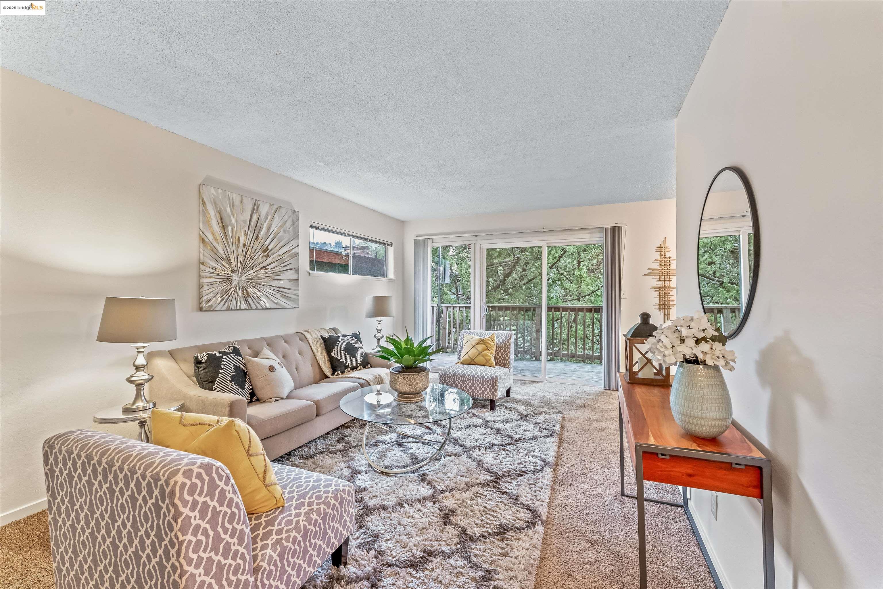 Detail Gallery Image 10 of 14 For 389 Somerset Rd, Piedmont,  CA 94611 - – Beds | – Baths