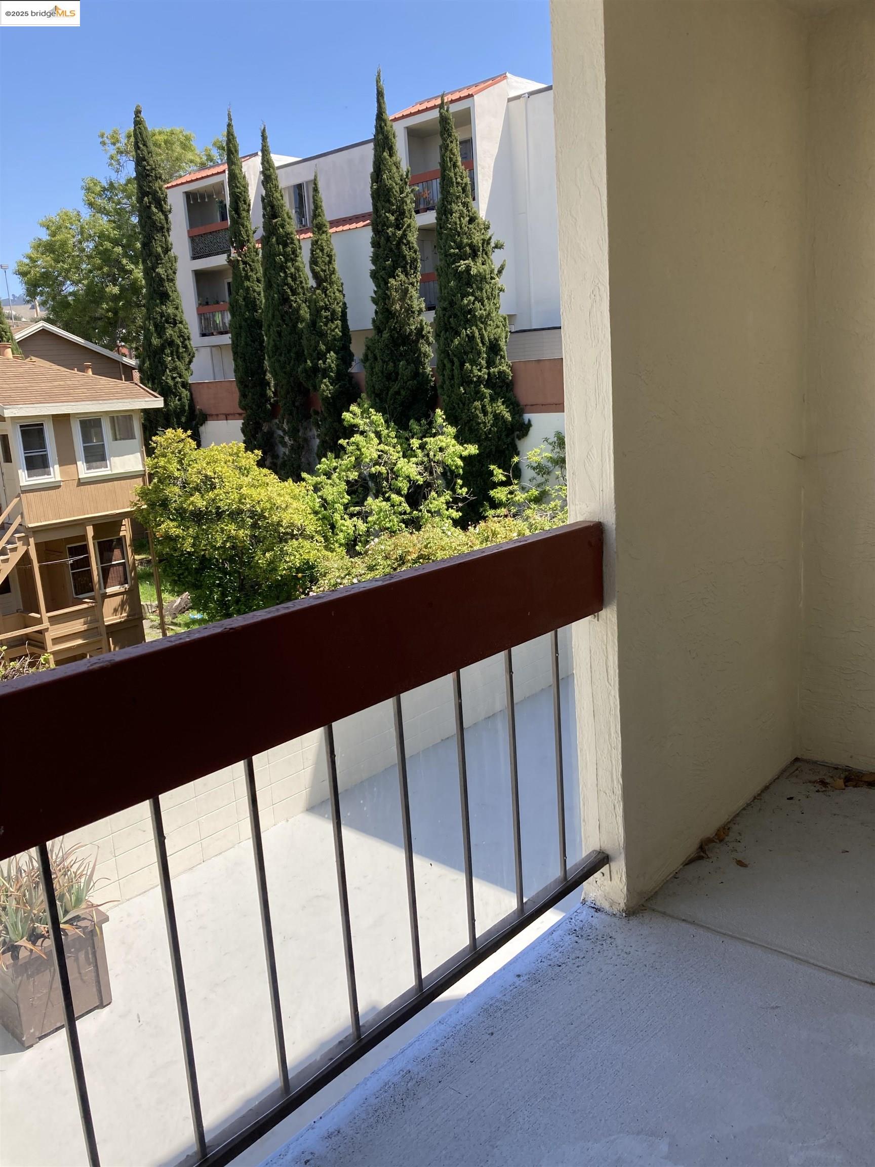 288 Whitmore St., Oakland, California 94611, 1 Bedroom Bedrooms, 4 Rooms Rooms,1 BathroomBathrooms,Residential Lease,For Rent,288 Whitmore St.,41096122