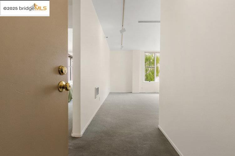 Detail Gallery Image 3 of 49 For 351 Buena Vista Ave E 605e,  San Francisco,  CA 94117 - 1 Beds | 1 Baths