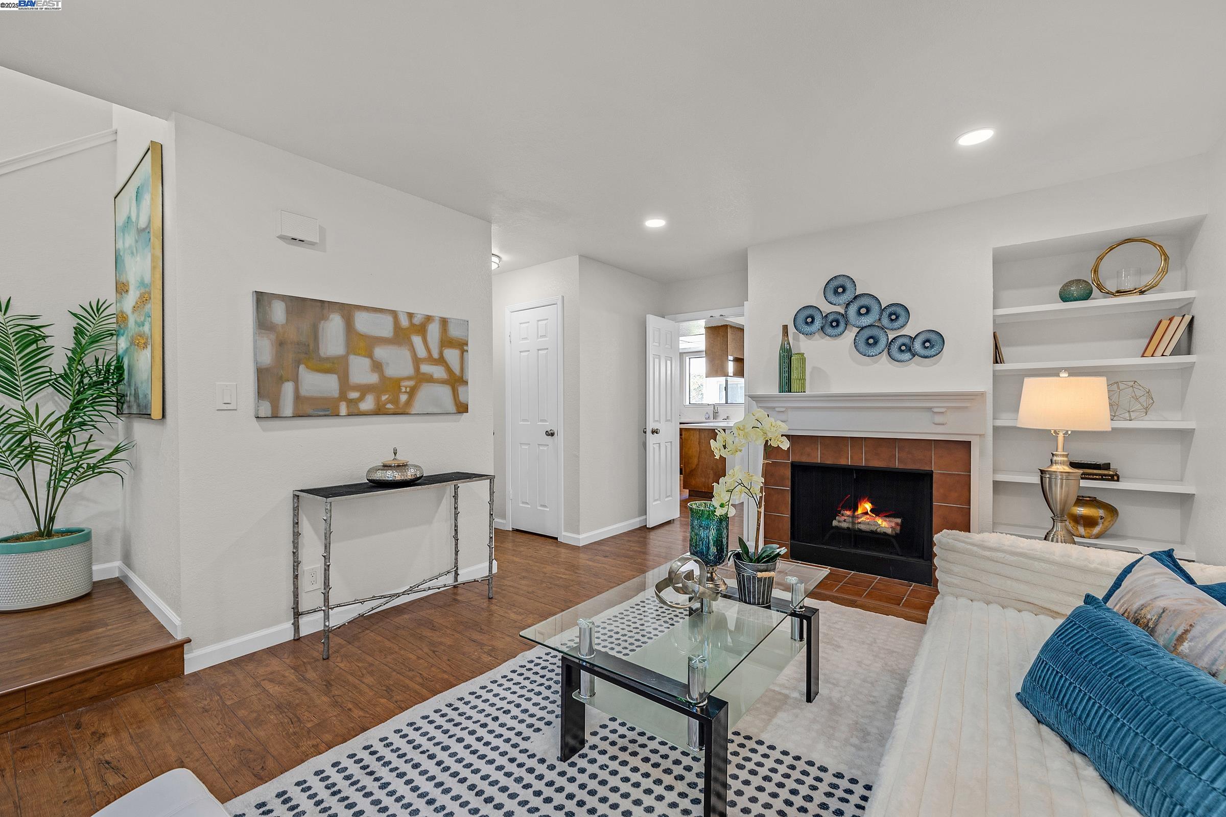 Photo #3: 41096125 Listing: Photo #3