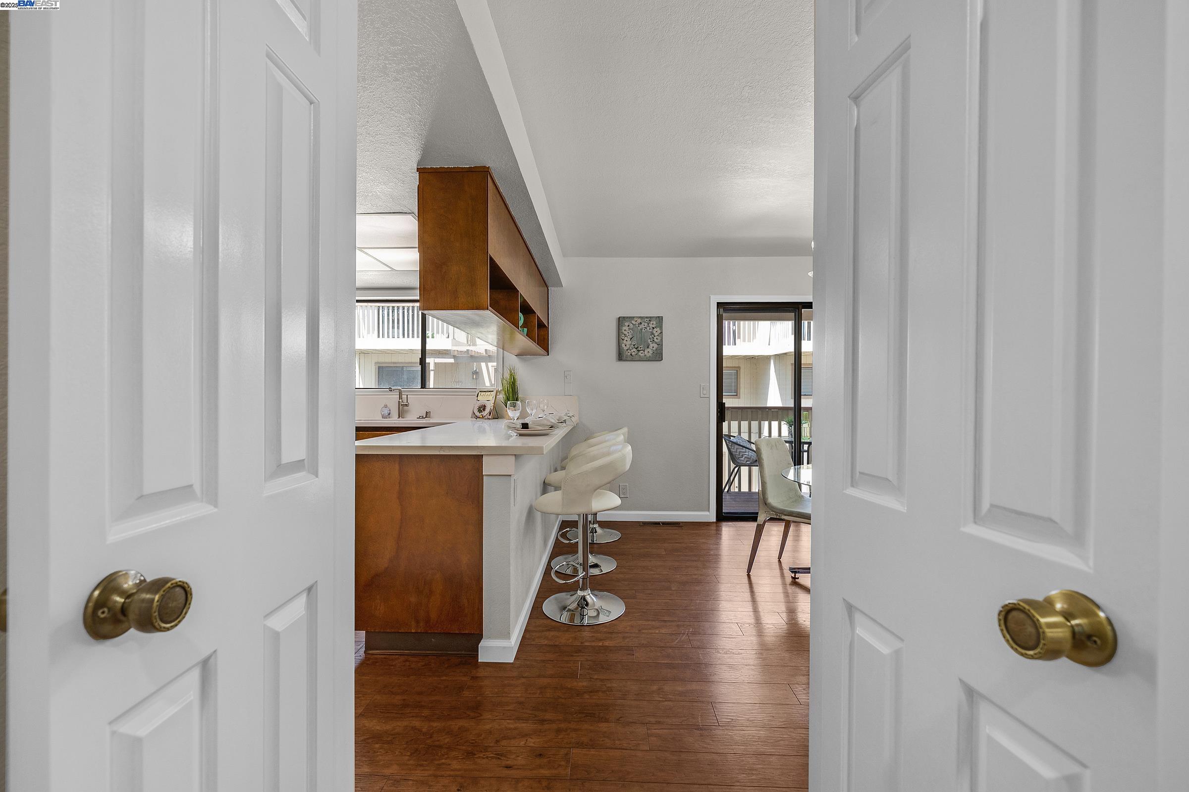 Photo #5: 41096125 Listing: Photo #5