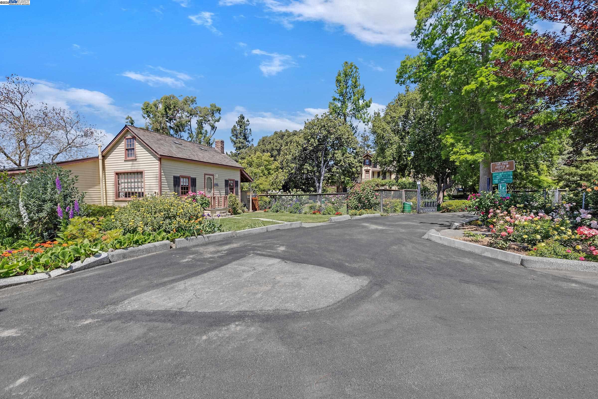 Photo #42: 41096125 Listing: Photo #42