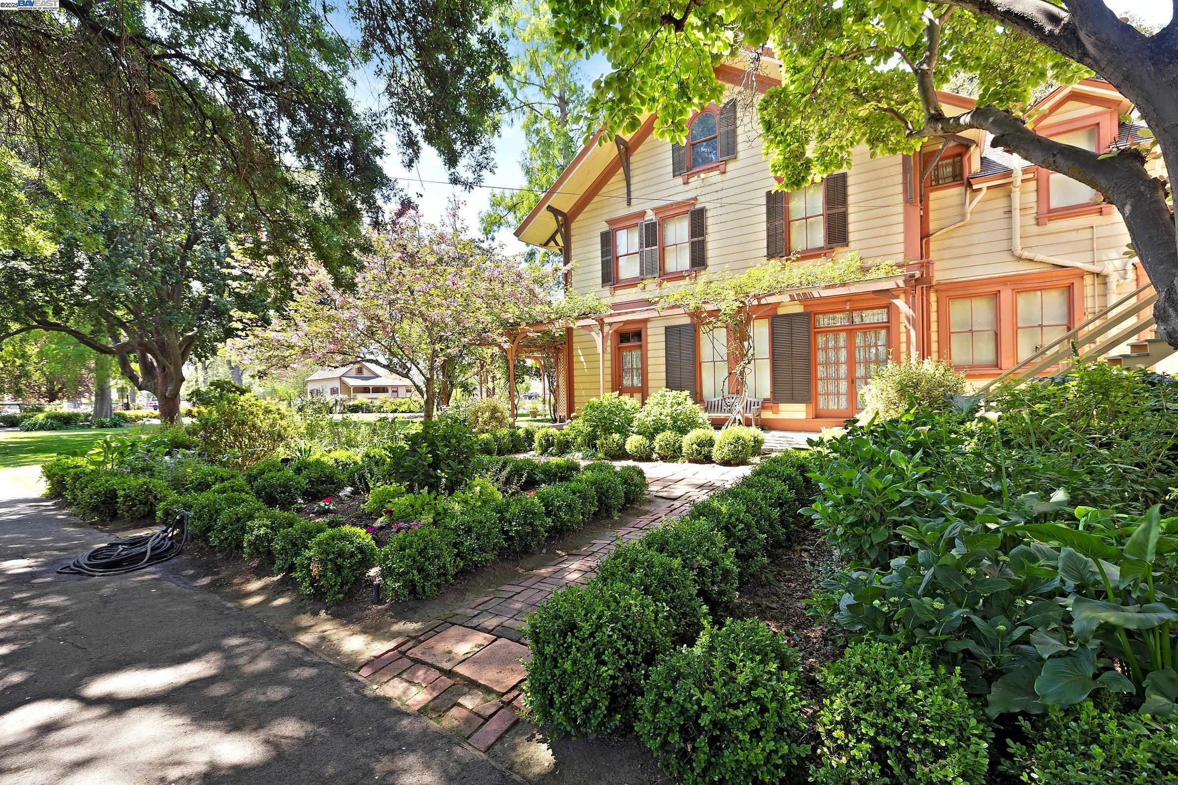 Photo #49: 41096125 Listing: Photo #49
