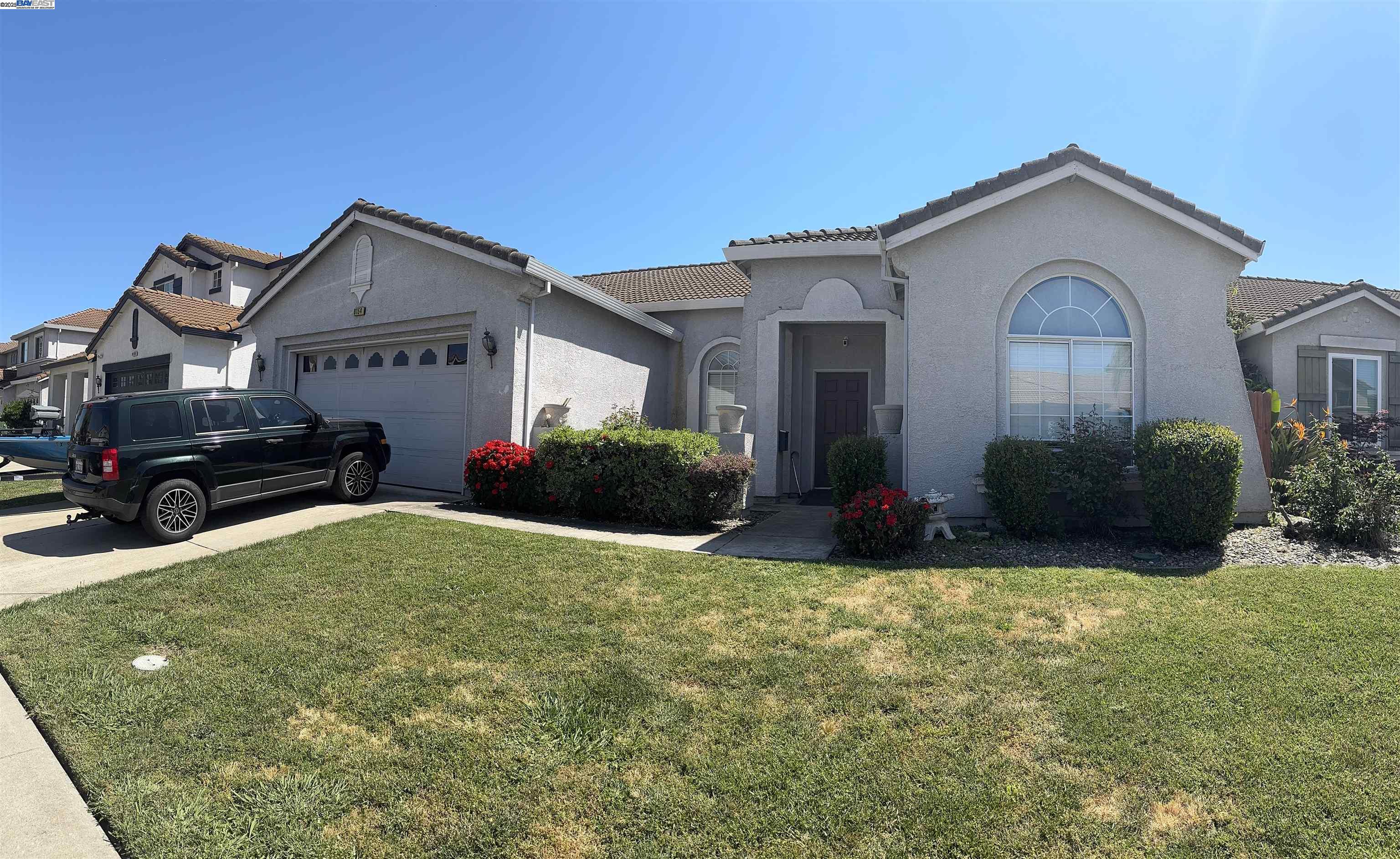 Detail Gallery Image 1 of 1 For 8154 Pond Brook Way, Elk Grove,  CA 95758 - 4 Beds | 3 Baths