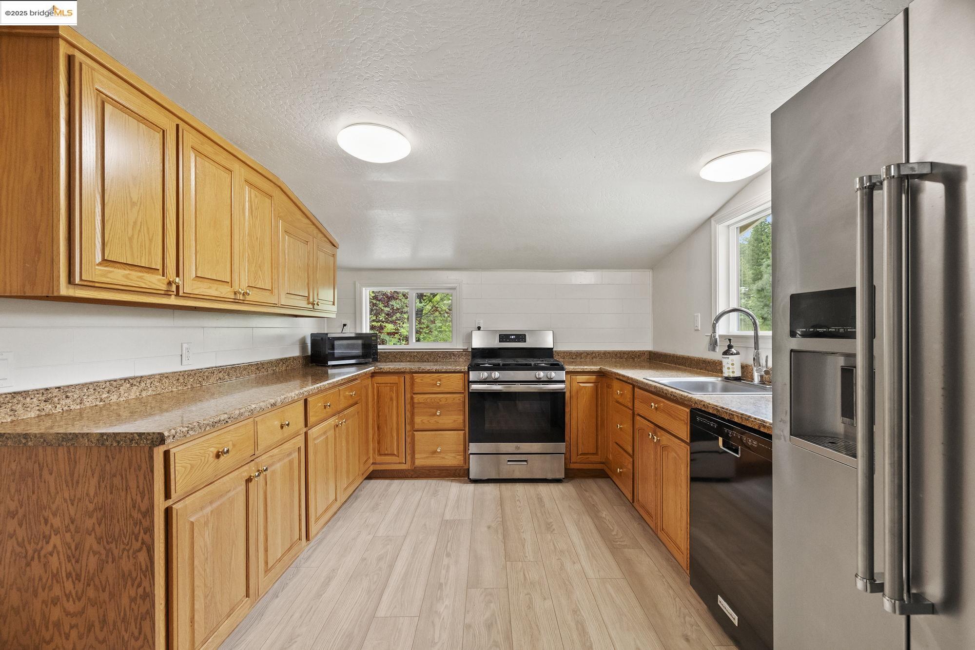 Detail Gallery Image 10 of 39 For 17250 Burford Ln, Soulsbyville,  CA 95372 - 3 Beds | 1 Baths