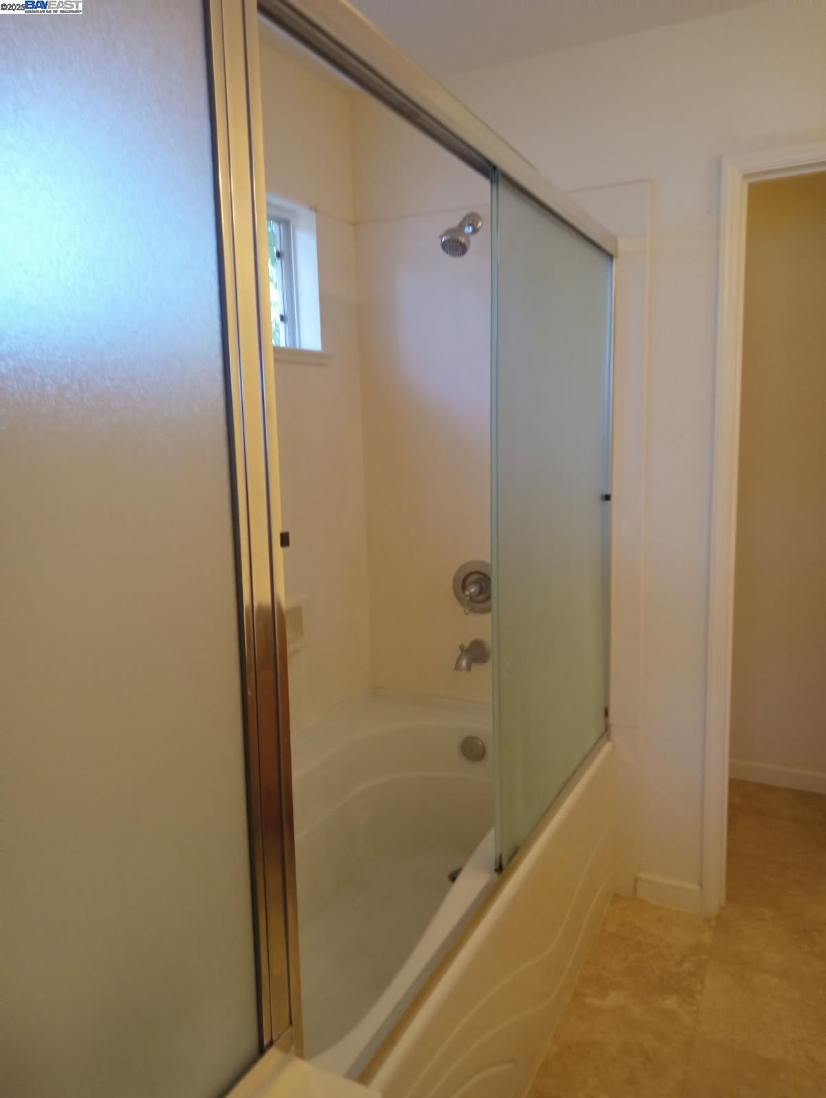 Detail Gallery Image 22 of 41 For 4035 Mount Day Ct, Antioch,  CA 94531 - 4 Beds | 2/1 Baths