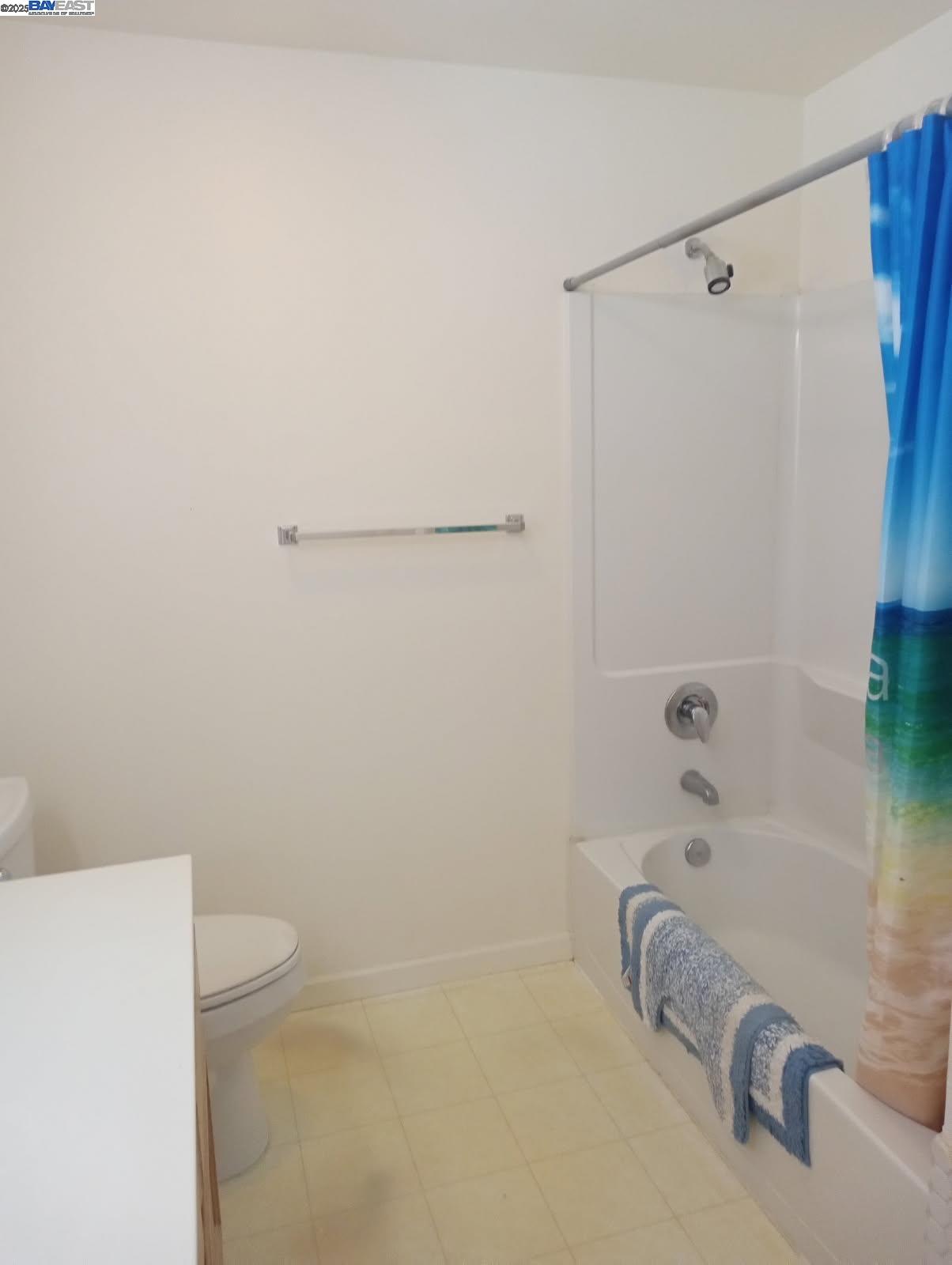 Detail Gallery Image 23 of 41 For 4035 Mount Day Ct, Antioch,  CA 94531 - 4 Beds | 2/1 Baths