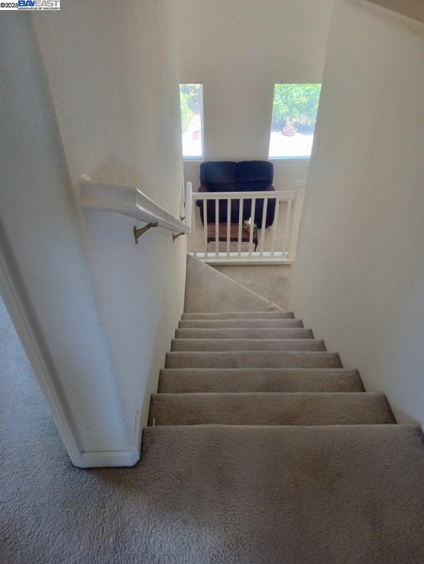 Detail Gallery Image 29 of 41 For 4035 Mount Day Ct, Antioch,  CA 94531 - 4 Beds | 2/1 Baths