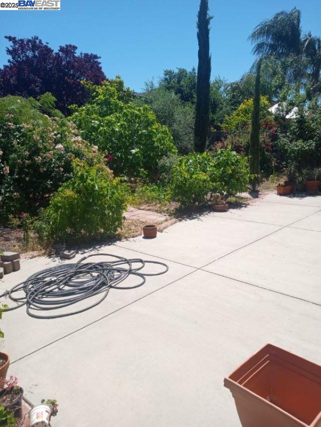 Detail Gallery Image 36 of 41 For 4035 Mount Day Ct, Antioch,  CA 94531 - 4 Beds | 2/1 Baths
