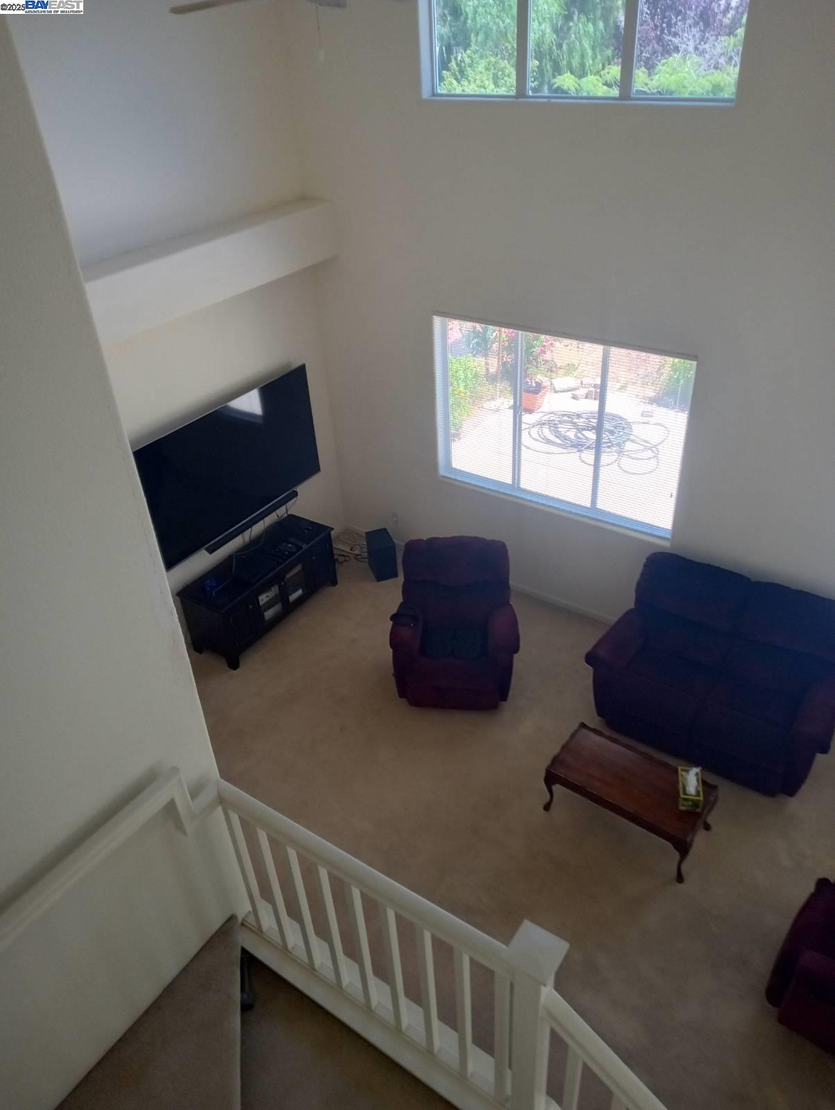Detail Gallery Image 7 of 41 For 4035 Mount Day Ct, Antioch,  CA 94531 - 4 Beds | 2/1 Baths
