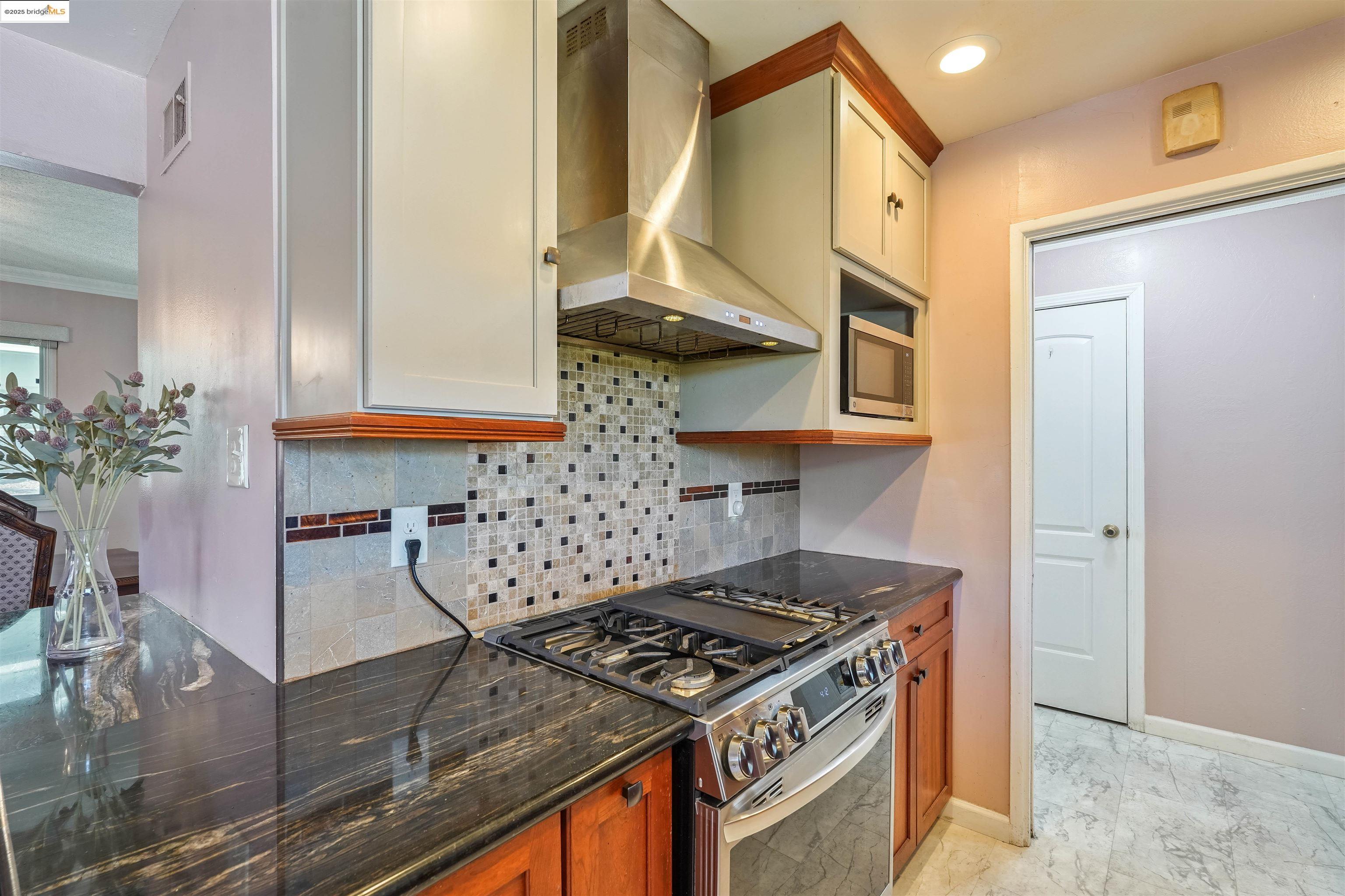 Detail Gallery Image 20 of 53 For 836 Stella St, Vallejo,  CA 94589 - 3 Beds | 2 Baths