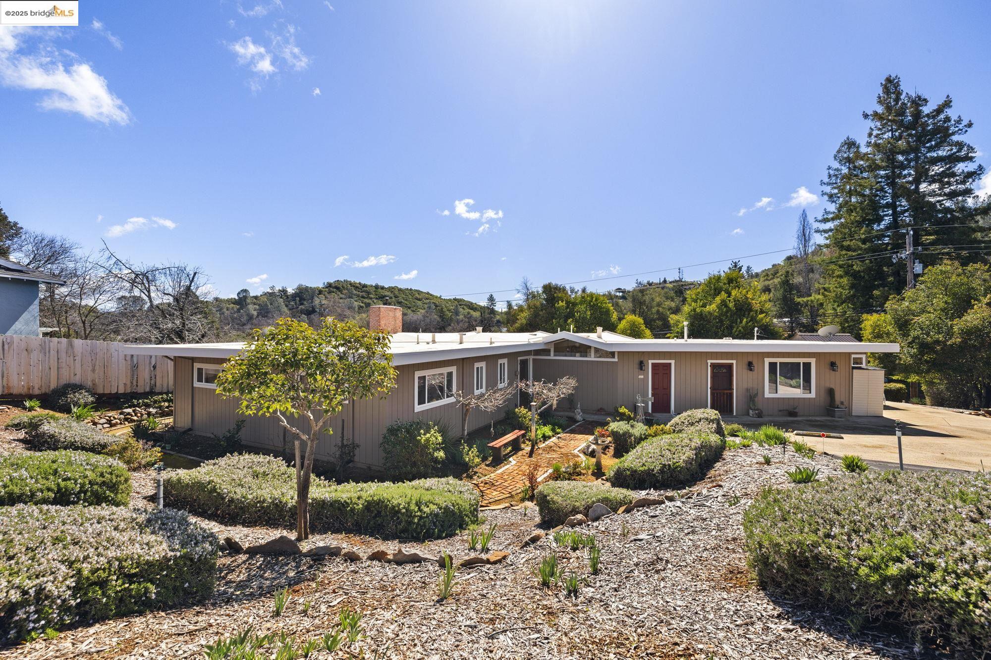 Detail Gallery Image 1 of 57 For 20325 Eureka Dr, Sonora,  CA 95370 - 4 Beds | 3 Baths