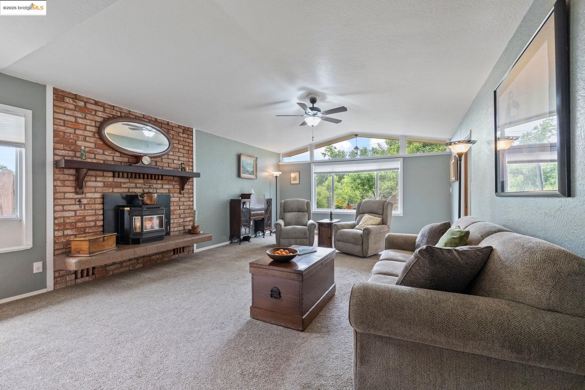 Detail Gallery Image 2 of 57 For 20325 Eureka Dr, Sonora,  CA 95370 - 4 Beds | 3 Baths