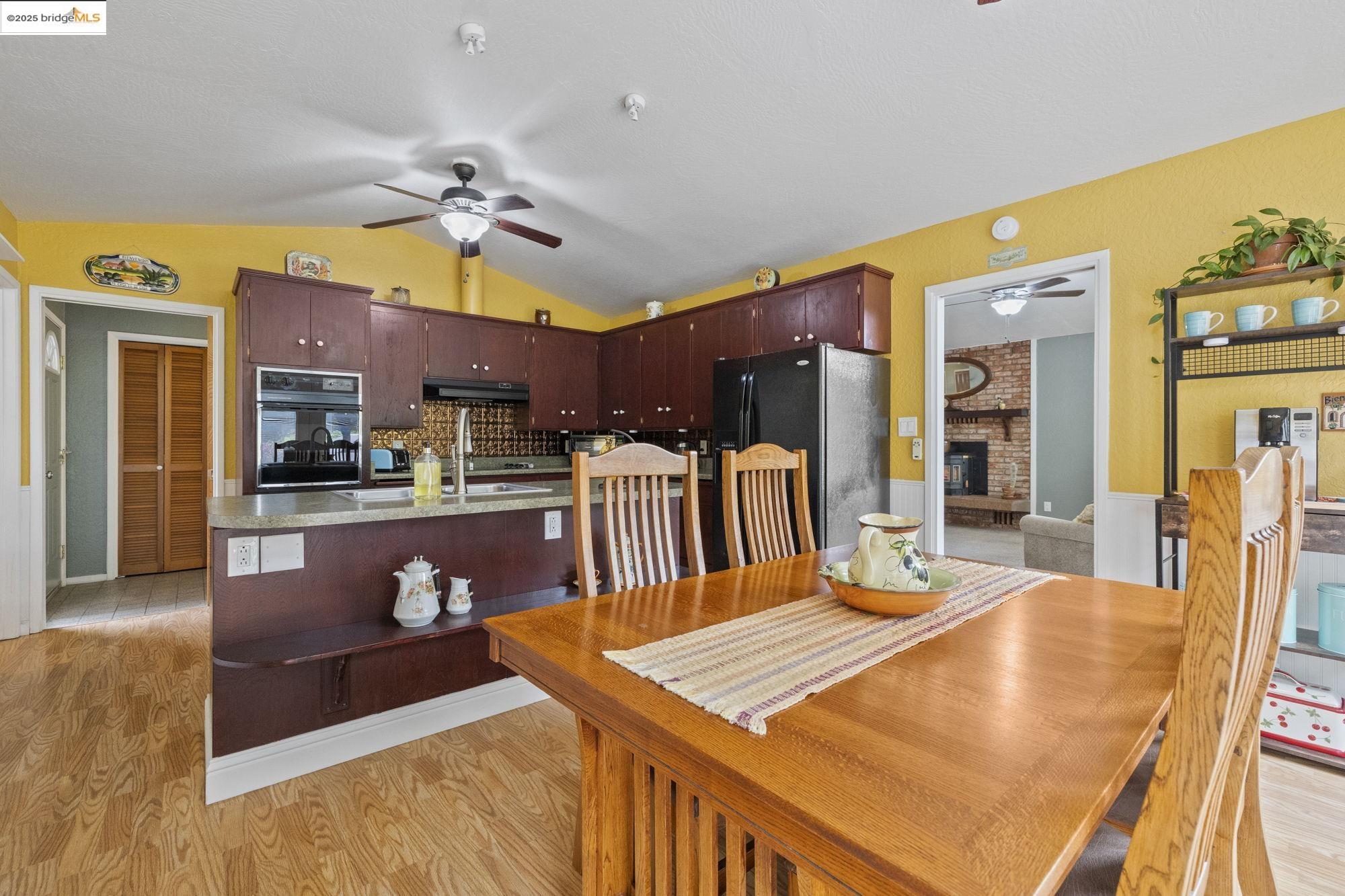 Detail Gallery Image 7 of 57 For 20325 Eureka Dr, Sonora,  CA 95370 - 4 Beds | 3 Baths