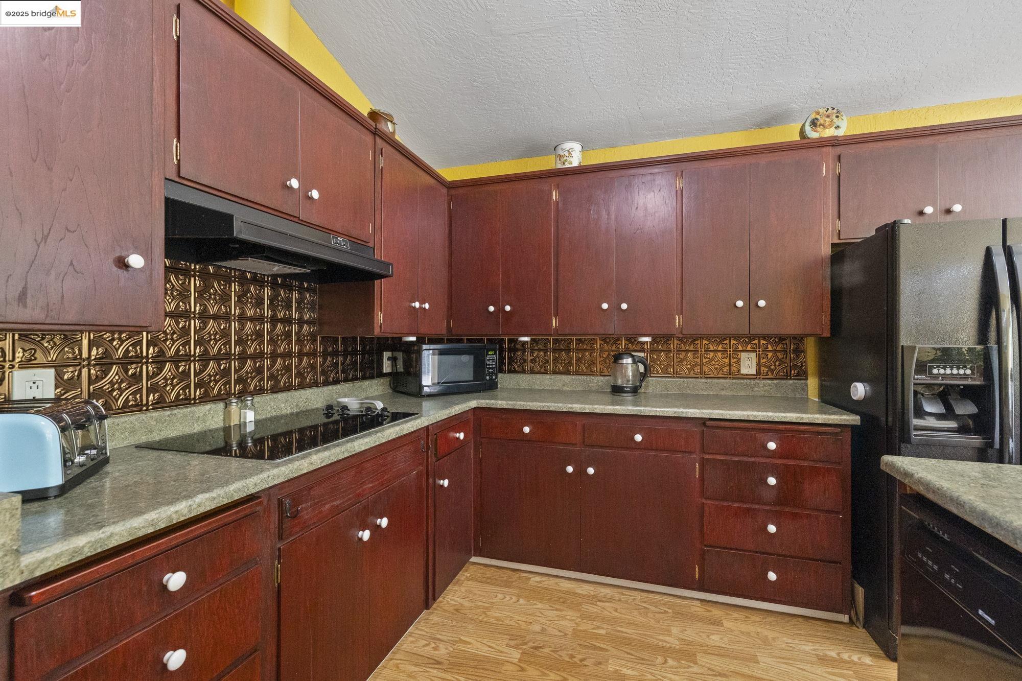 Detail Gallery Image 9 of 57 For 20325 Eureka Dr, Sonora,  CA 95370 - 4 Beds | 3 Baths