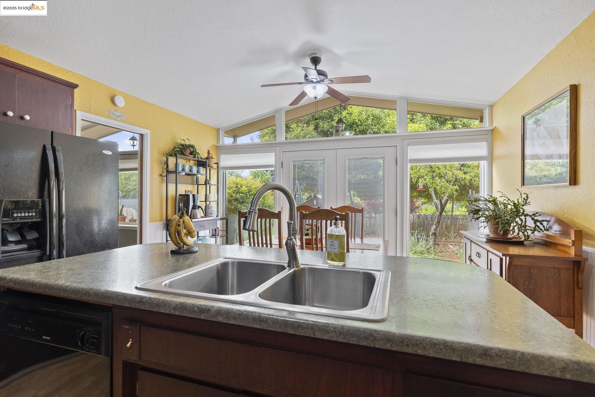 Detail Gallery Image 10 of 57 For 20325 Eureka Dr, Sonora,  CA 95370 - 4 Beds | 3 Baths