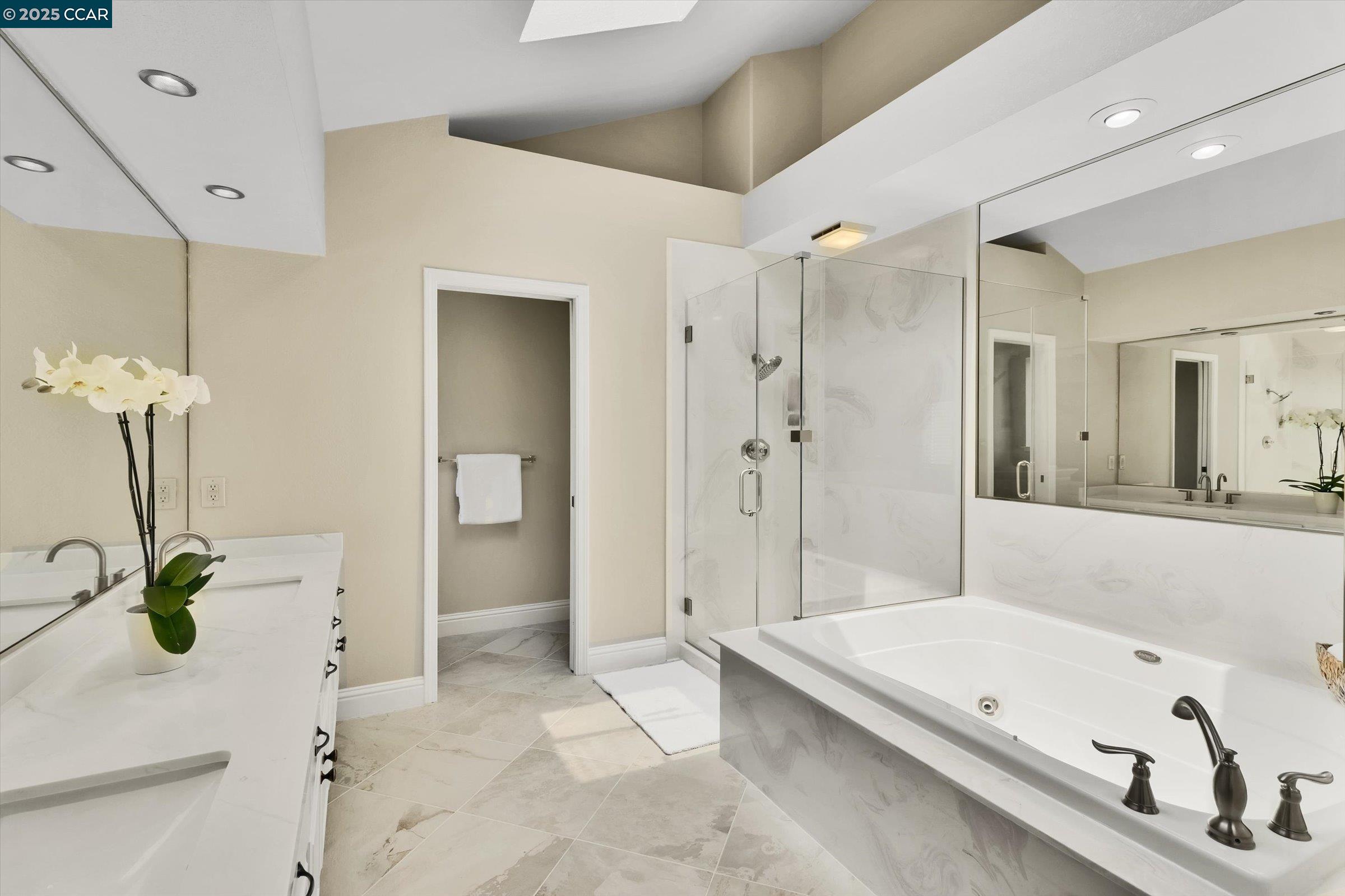 Detail Gallery Image 17 of 23 For 5362 Saddleback Ct, Richmond,  CA 94803 - 4 Beds | 3 Baths