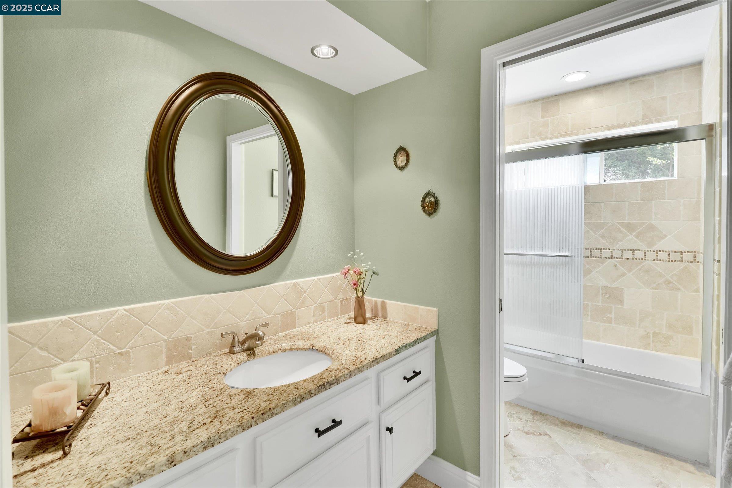 Detail Gallery Image 10 of 23 For 5362 Saddleback Ct, Richmond,  CA 94803 - 4 Beds | 3 Baths
