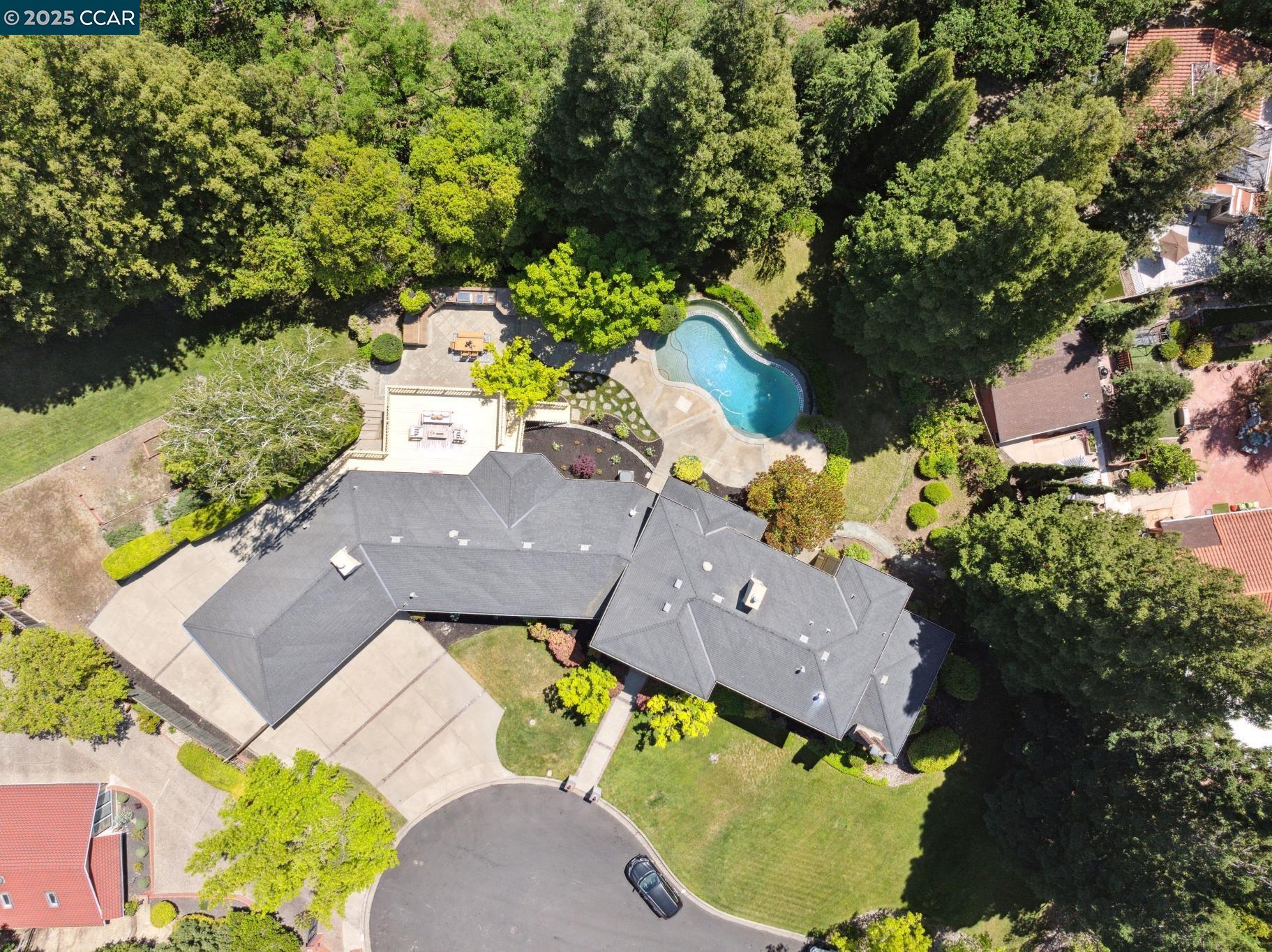 Detail Gallery Image 2 of 58 For 22 Ranger Ct, Alamo,  CA 94507 - 4 Beds | 4 Baths