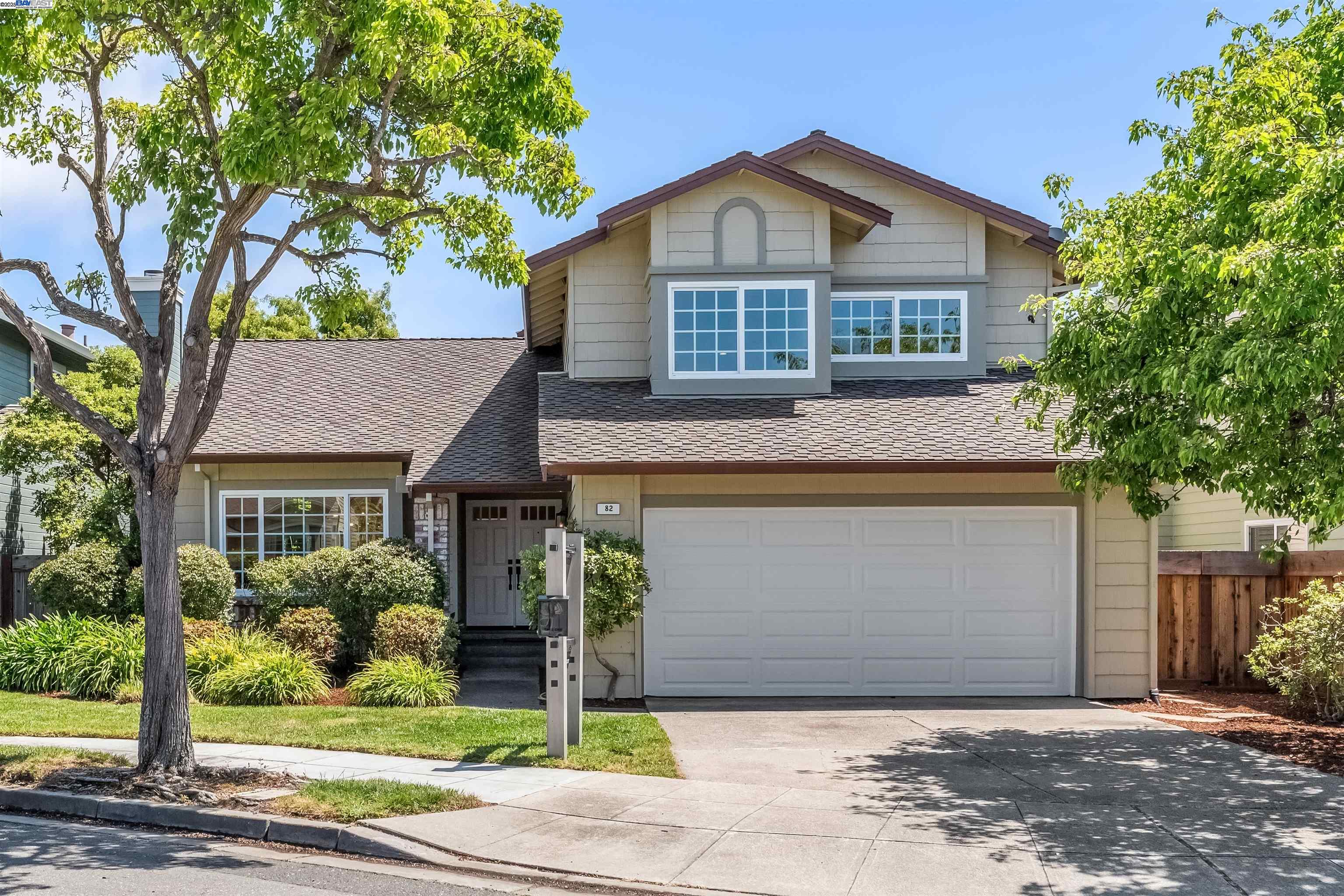 Detail Gallery Image 1 of 1 For 82 Applegate Way, Alameda,  CA 94502 - 4 Beds | 3 Baths