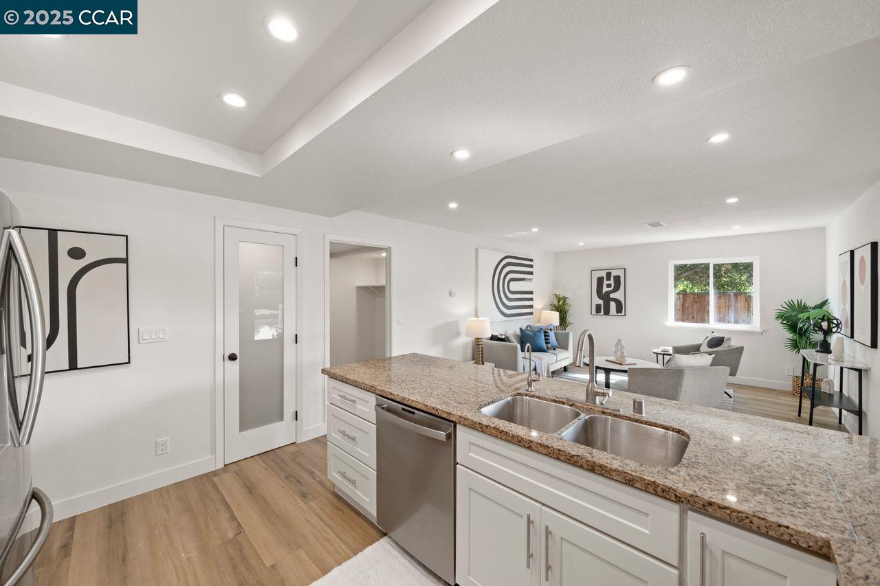 property-img