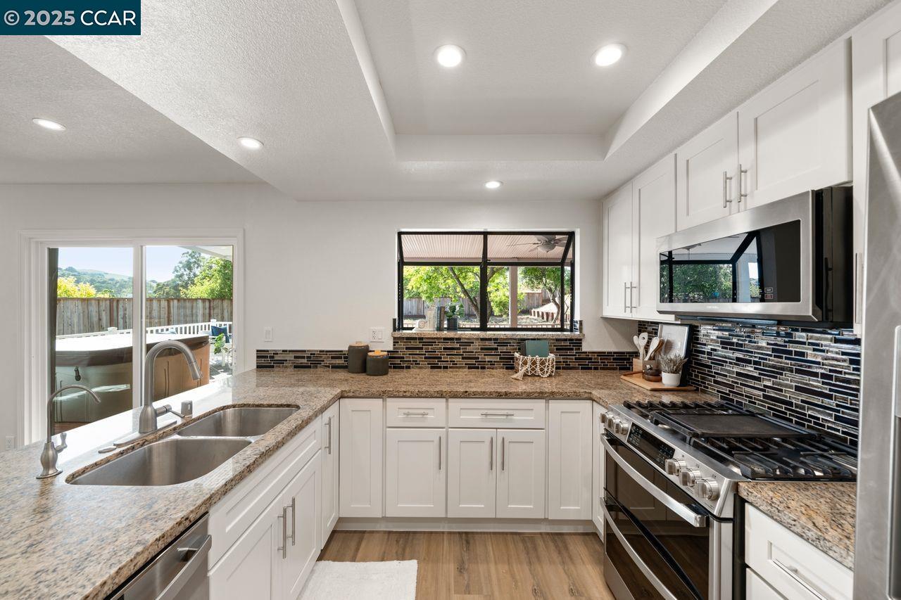 property-img