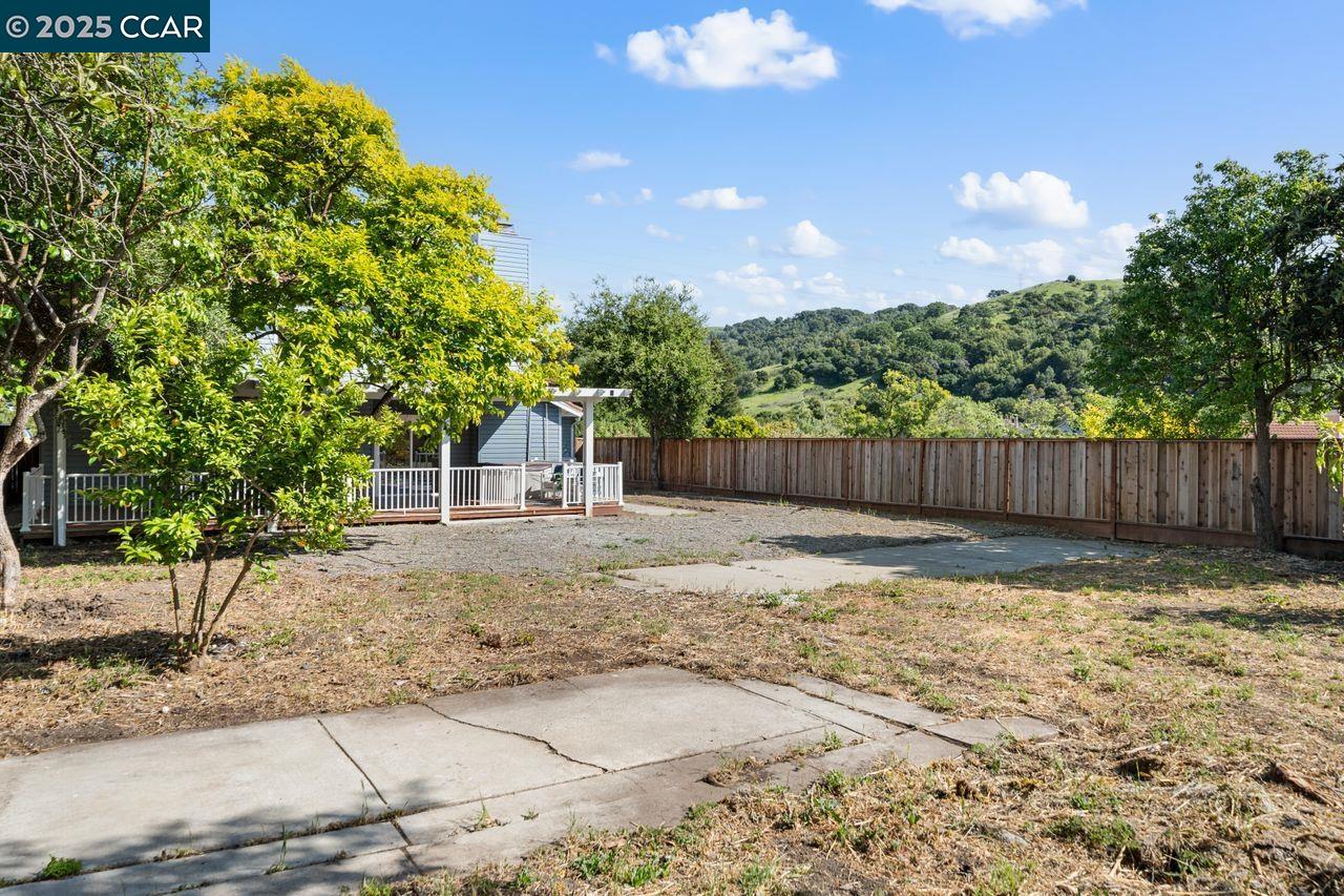 property-img