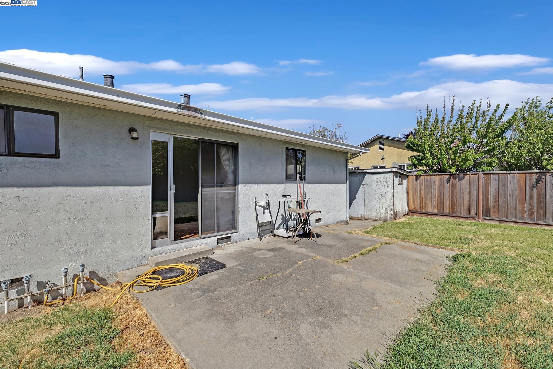 Detail Gallery Image 13 of 32 For 4572 Bianca Dr, Fremont,  CA 94536 - 3 Beds | 2 Baths