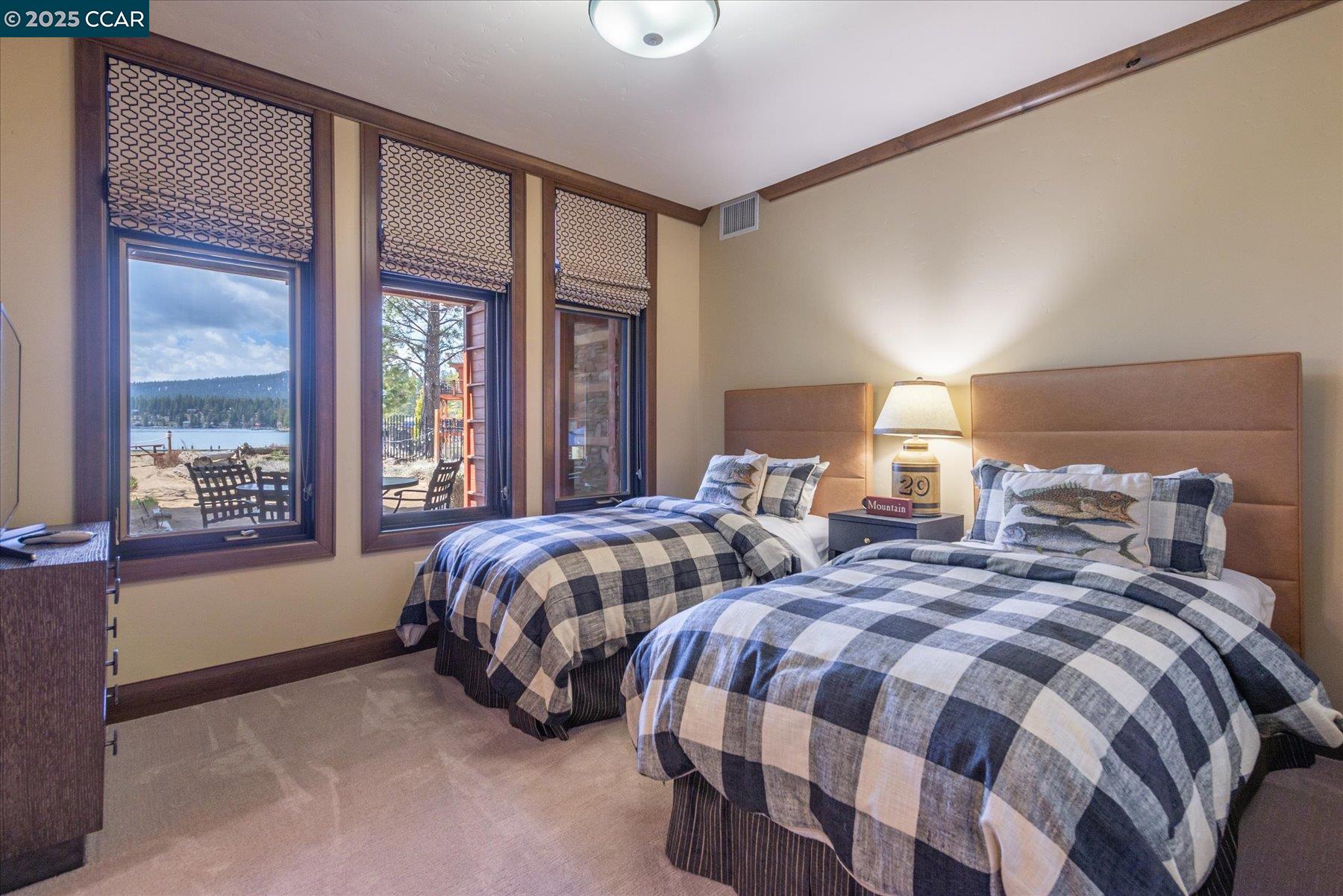 Detail Gallery Image 15 of 25 For 6750 North Lake Blvd 3b,  Tahoe Vista,  CA 96148 - 3 Beds | 4/1 Baths