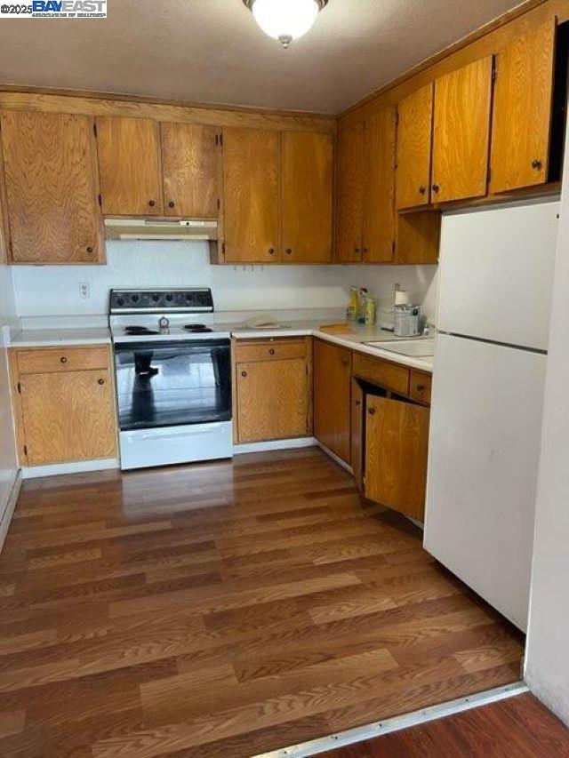 Detail Gallery Image 4 of 8 For 56 Edgewood Ct, Daly City,  CA 94014 - – Beds | – Baths