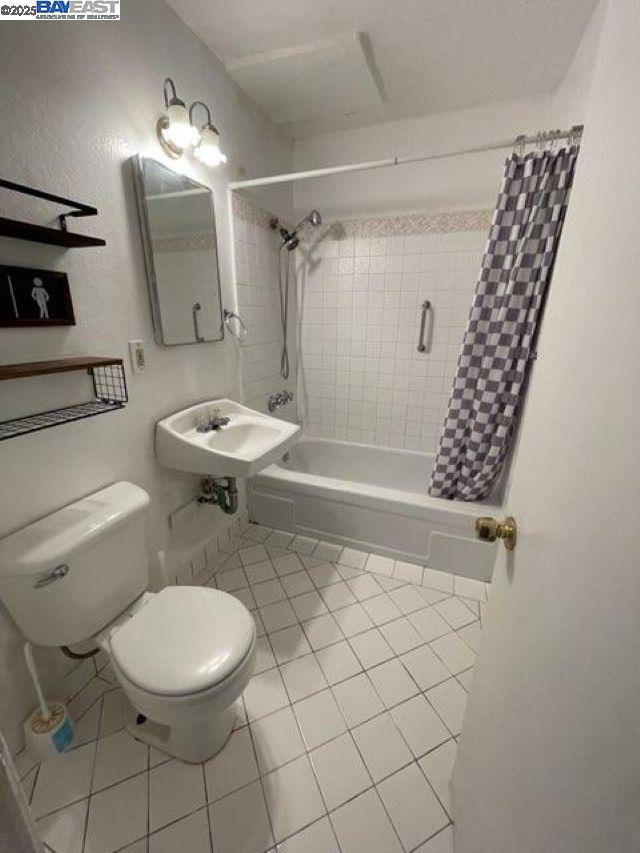 Detail Gallery Image 6 of 8 For 56 Edgewood Ct, Daly City,  CA 94014 - – Beds | – Baths