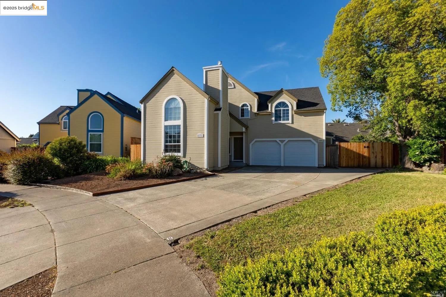 Detail Gallery Image 1 of 39 For 2131 Millwood Ct, Santa Rosa,  CA 95403 - 3 Beds | 3/1 Baths