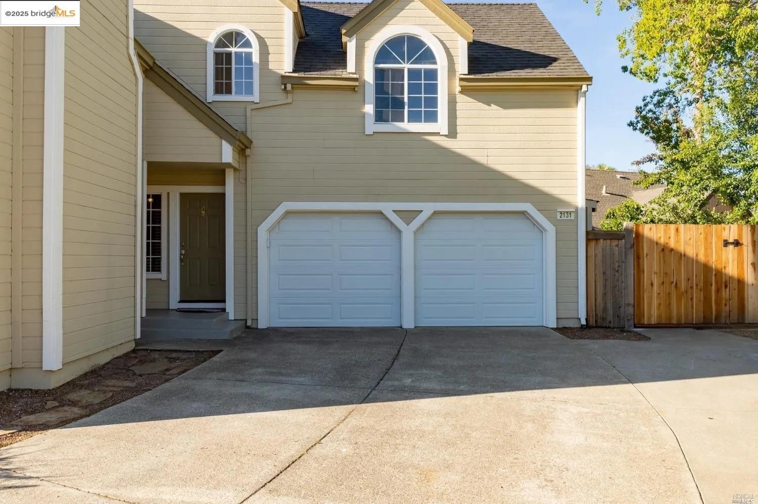 Detail Gallery Image 2 of 39 For 2131 Millwood Ct, Santa Rosa,  CA 95403 - 3 Beds | 3/1 Baths