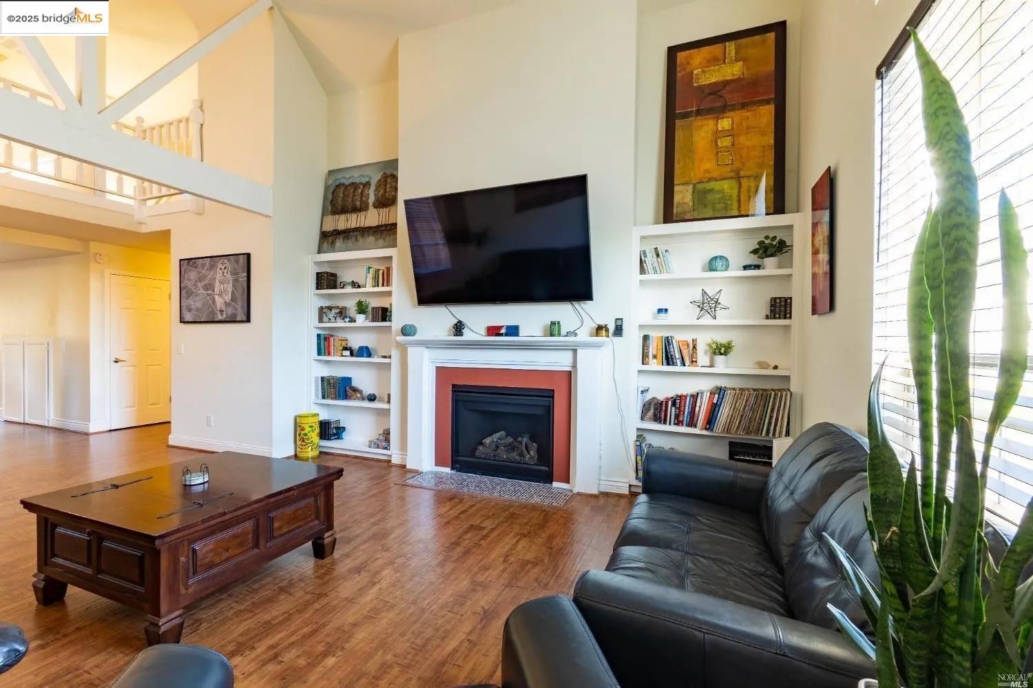 Detail Gallery Image 13 of 39 For 2131 Millwood Ct, Santa Rosa,  CA 95403 - 3 Beds | 3/1 Baths