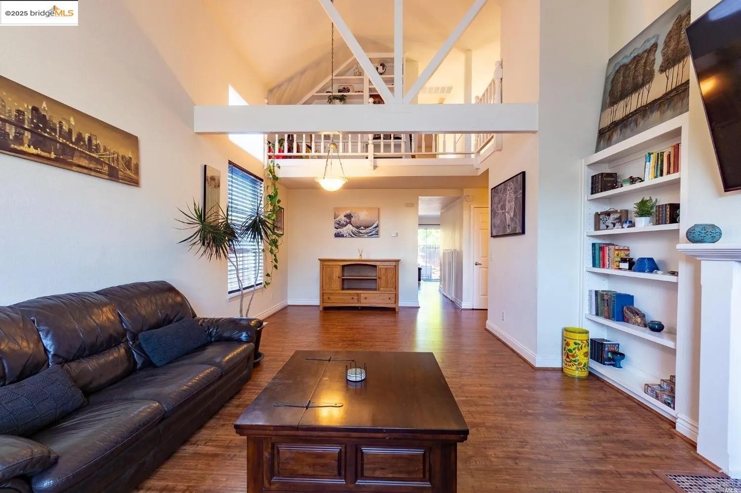 Detail Gallery Image 15 of 39 For 2131 Millwood Ct, Santa Rosa,  CA 95403 - 3 Beds | 3/1 Baths