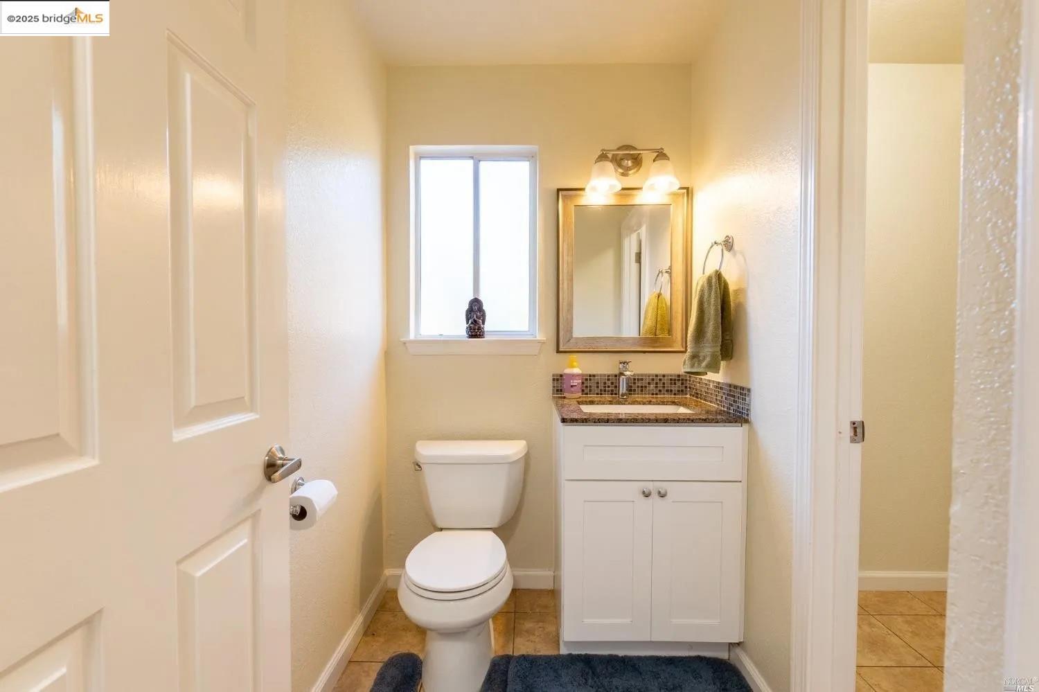 Detail Gallery Image 26 of 39 For 2131 Millwood Ct, Santa Rosa,  CA 95403 - 3 Beds | 3/1 Baths