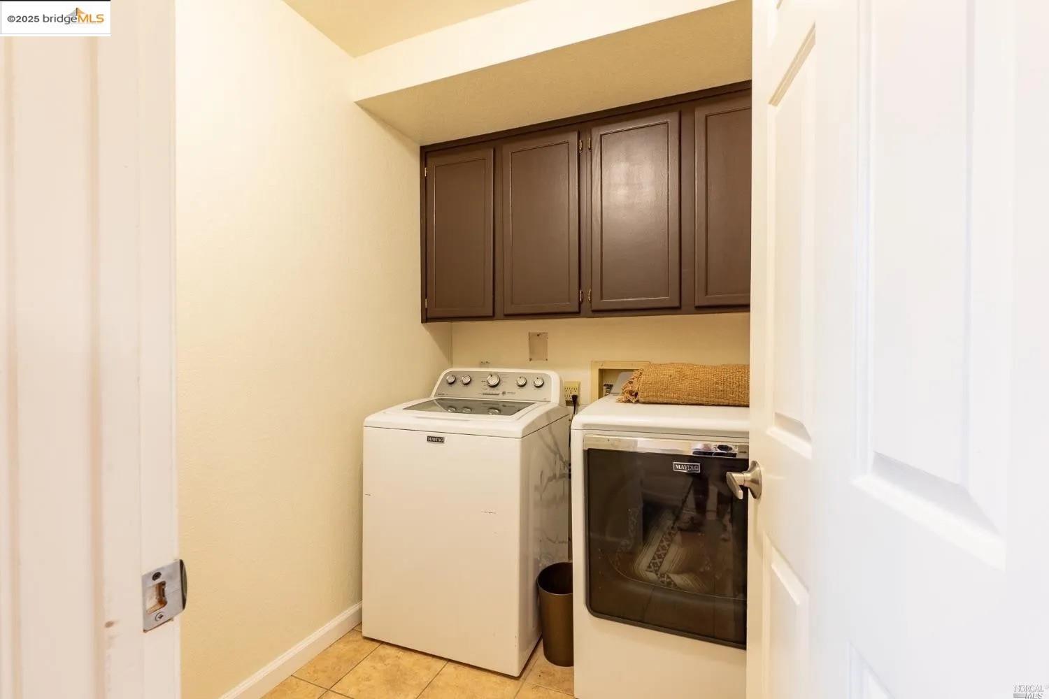 Detail Gallery Image 31 of 39 For 2131 Millwood Ct, Santa Rosa,  CA 95403 - 3 Beds | 3/1 Baths