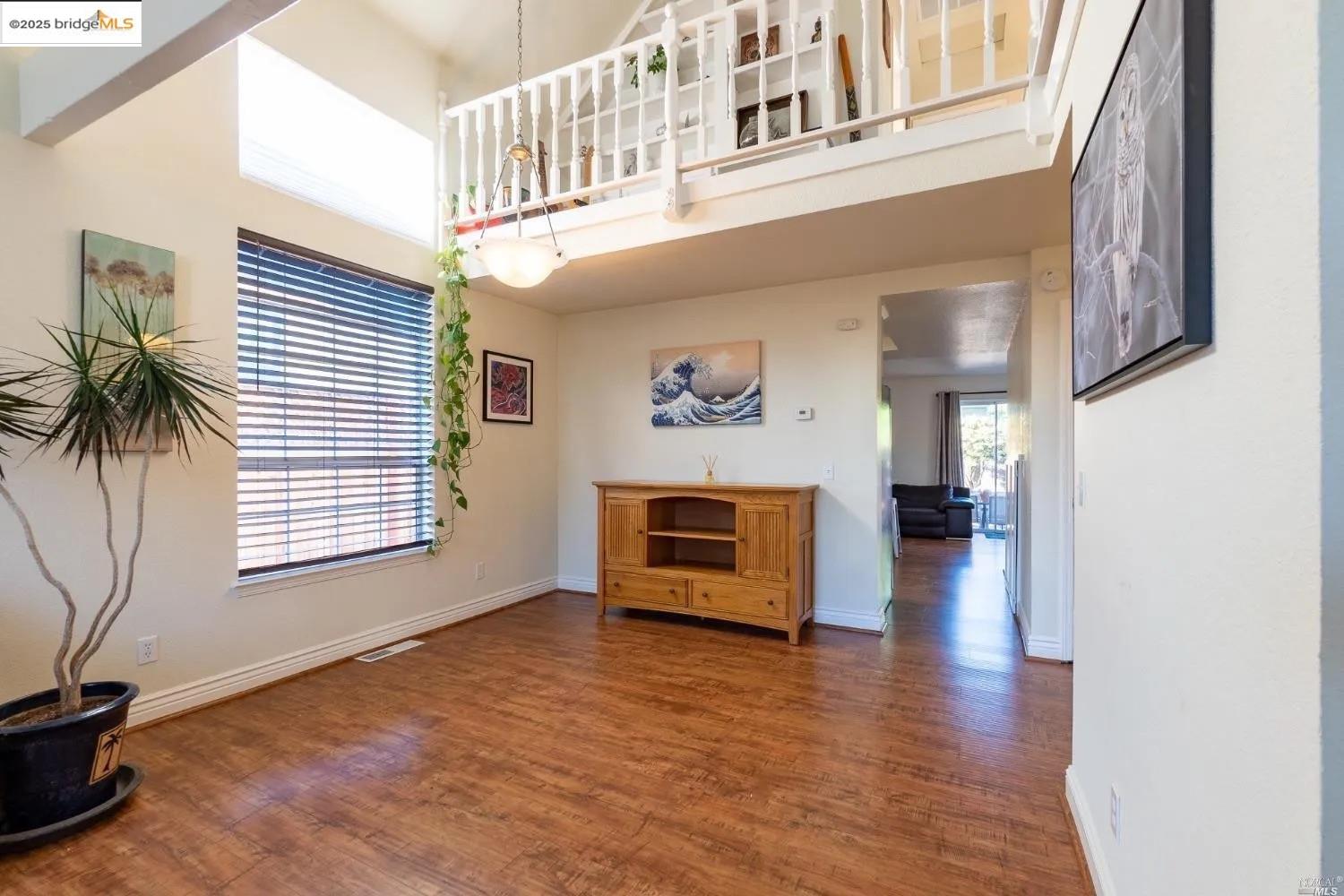 Detail Gallery Image 6 of 39 For 2131 Millwood Ct, Santa Rosa,  CA 95403 - 3 Beds | 3/1 Baths