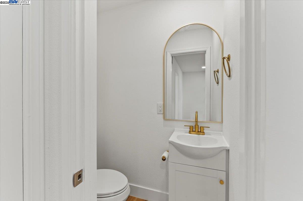 Detail Gallery Image 37 of 50 For 462 Craven Court, Hayward,  CA 94541 - 2 Beds | 1/1 Baths