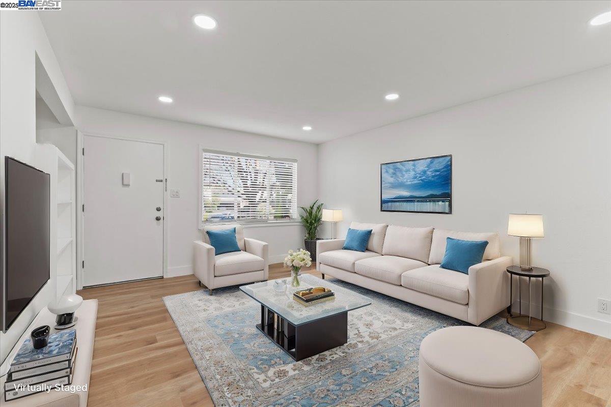 Detail Gallery Image 7 of 50 For 462 Craven Court, Hayward,  CA 94541 - 2 Beds | 1/1 Baths