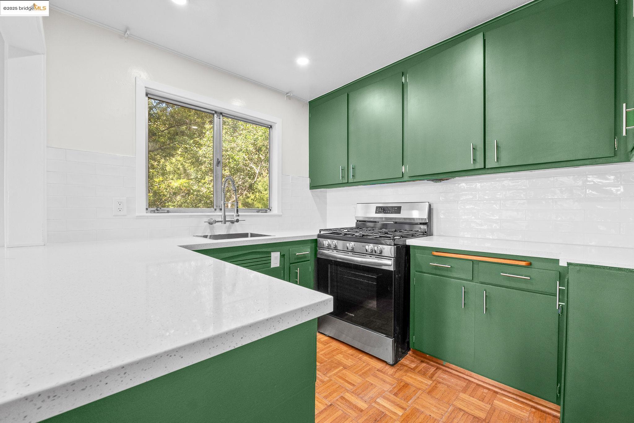 Photo #12: 41096183 Listing: Photo #12