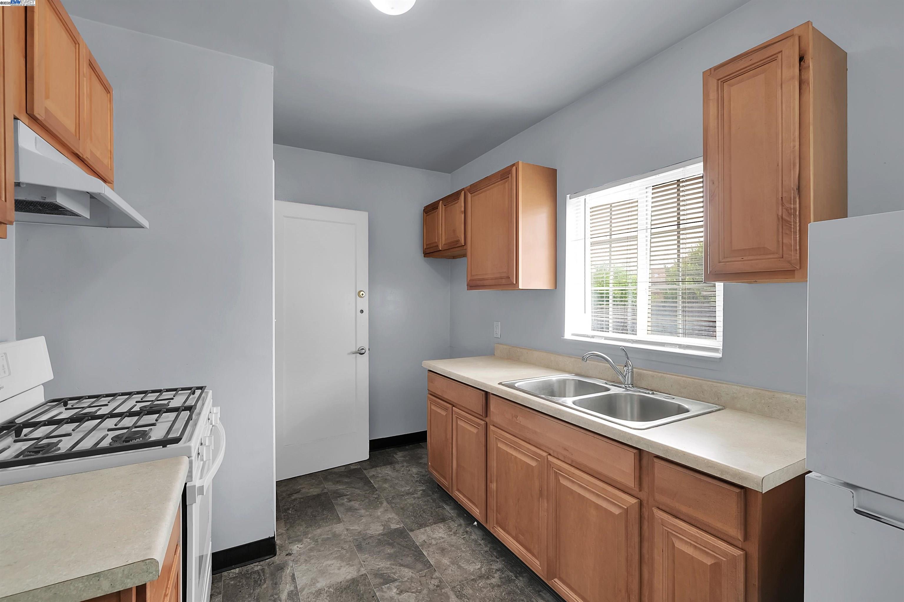 Detail Gallery Image 28 of 42 For 378 Park St, San Leandro,  CA 94577 - – Beds | – Baths