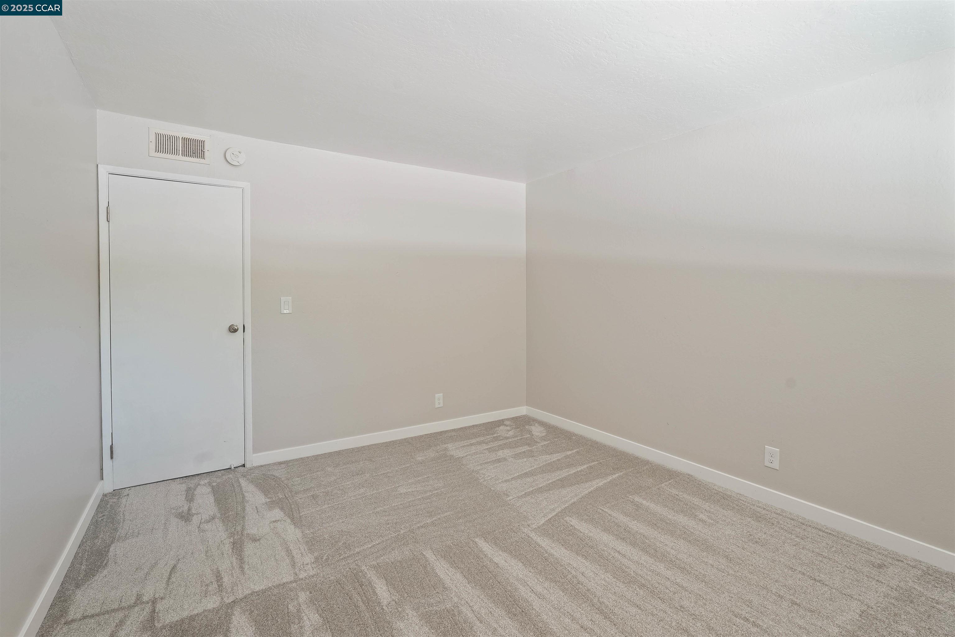 Photo #30: 41096193 Listing: Photo #30