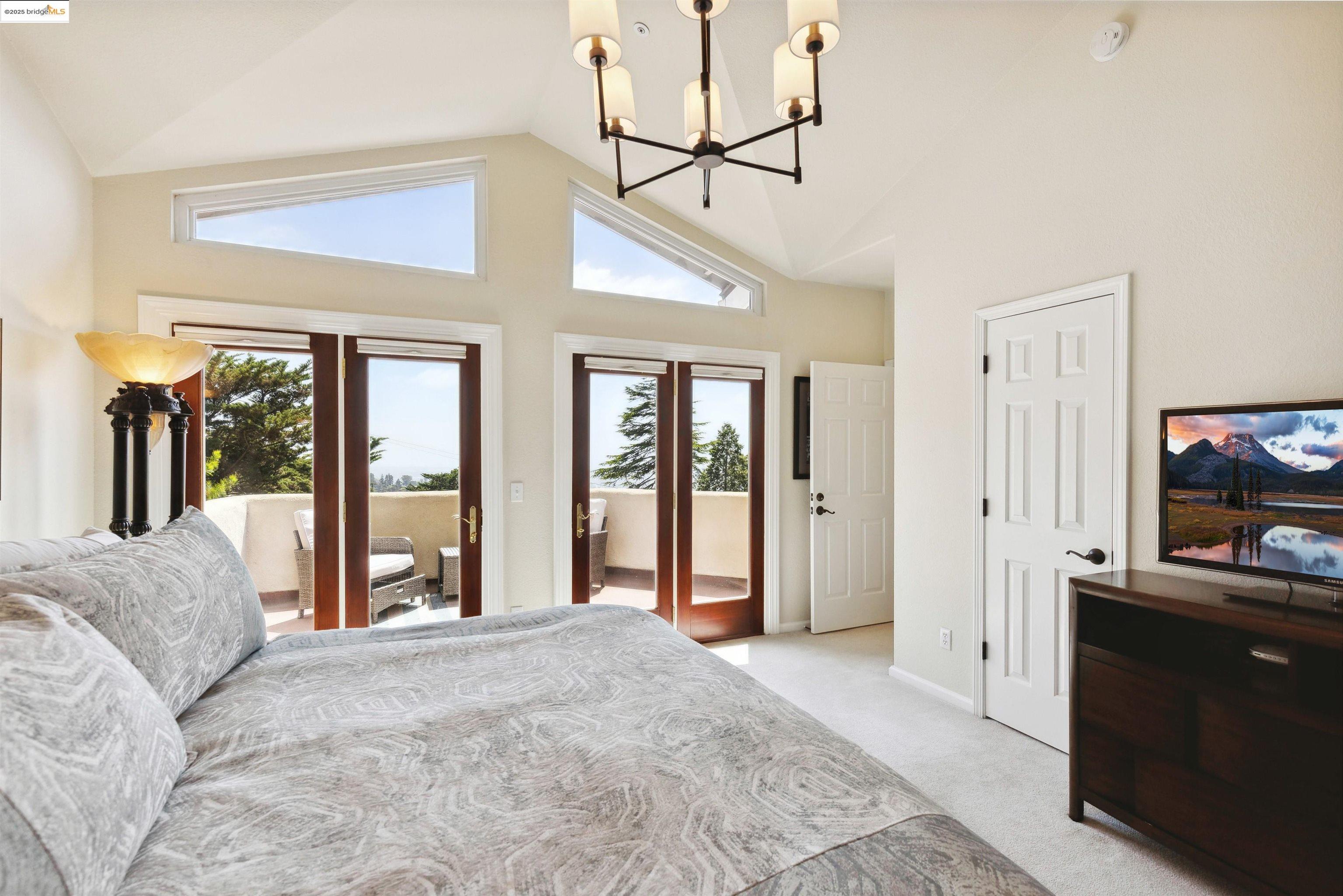 Detail Gallery Image 32 of 51 For 2312 Pelham Pl, Oakland,  CA 94611 - 4 Beds | 3 Baths