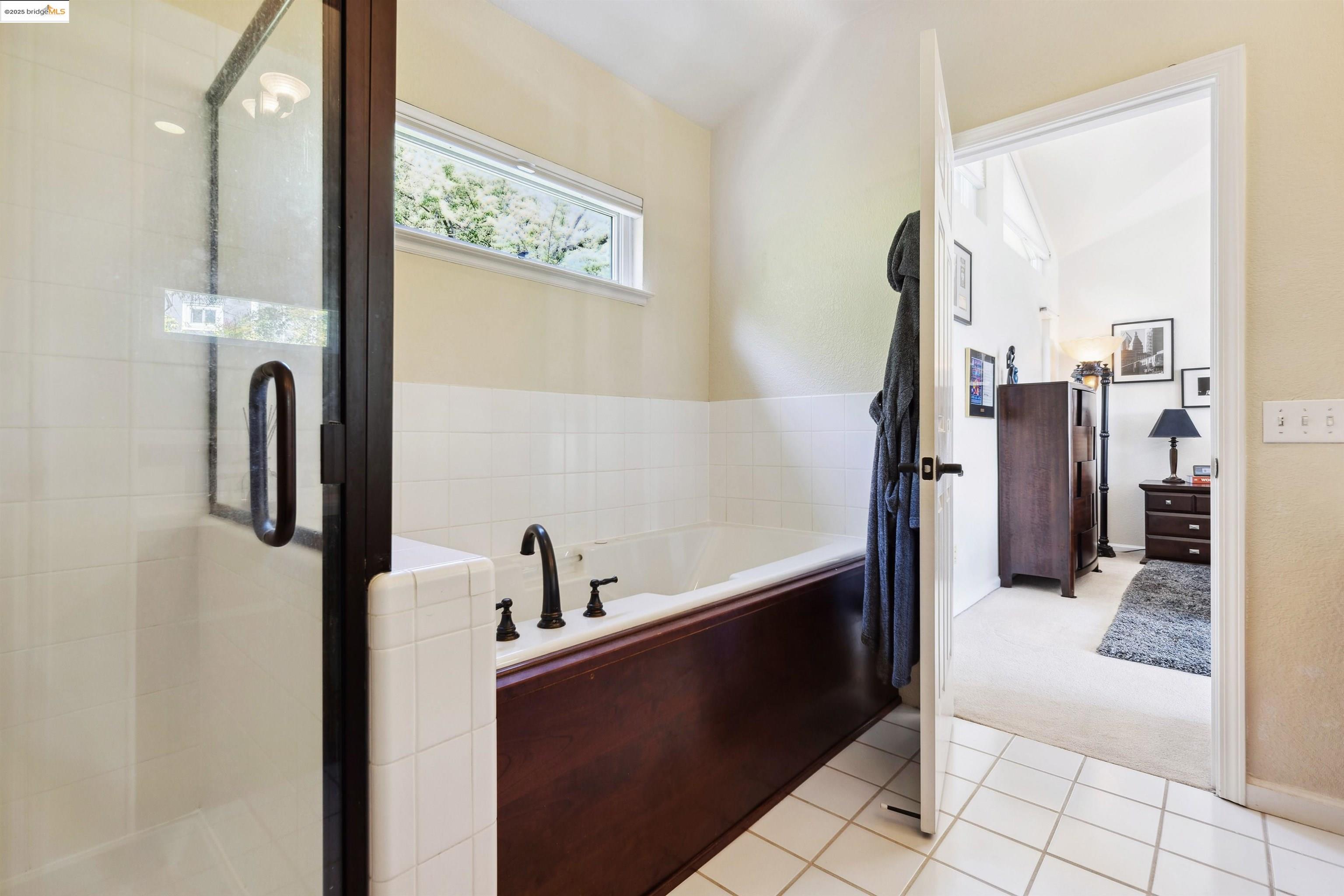 Detail Gallery Image 36 of 51 For 2312 Pelham Pl, Oakland,  CA 94611 - 4 Beds | 3 Baths