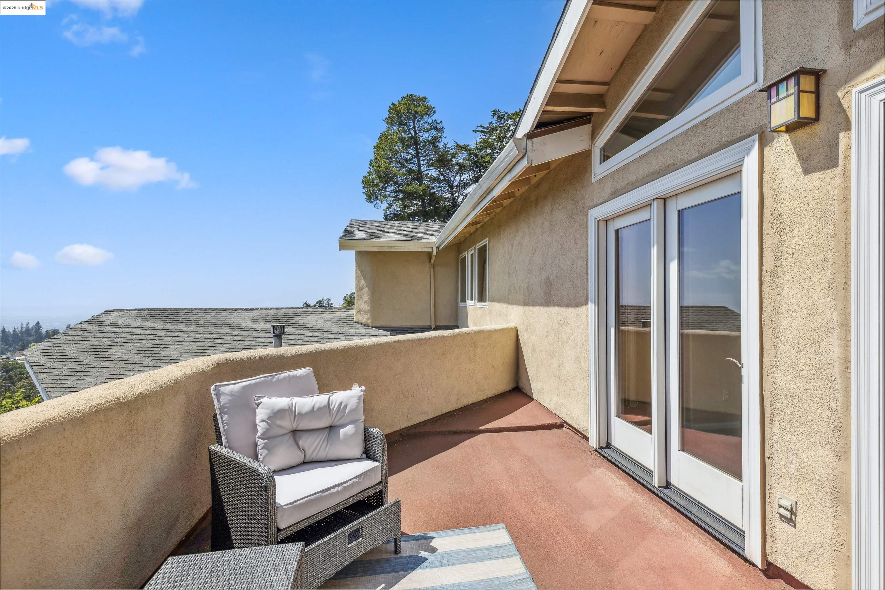 Detail Gallery Image 39 of 51 For 2312 Pelham Pl, Oakland,  CA 94611 - 4 Beds | 3 Baths